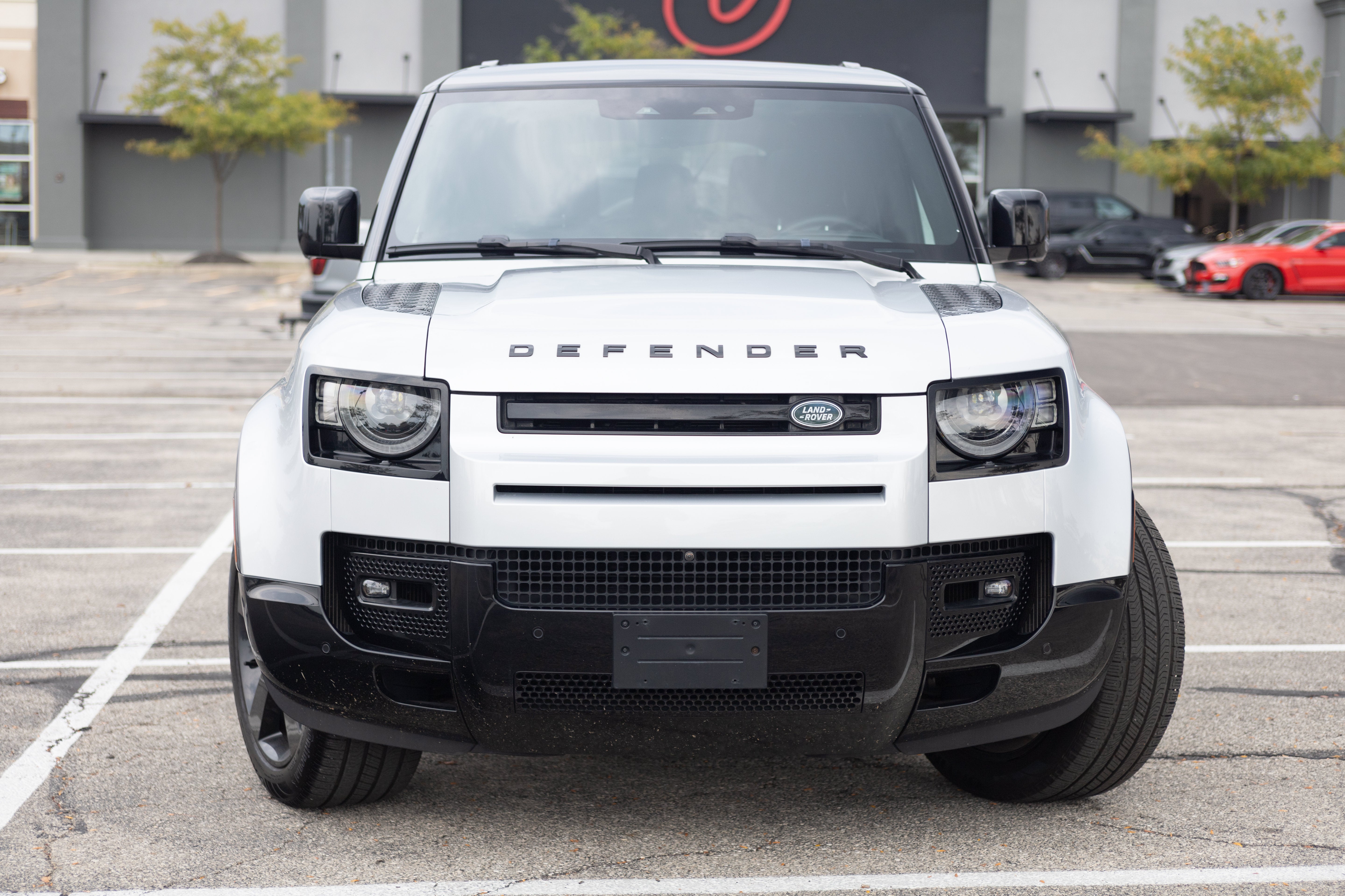 2024 Land Rover Defender X-Dynamic SE