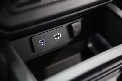 2024 Land Rover Defender X-Dynamic SE