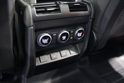 2024 Land Rover Defender X-Dynamic SE