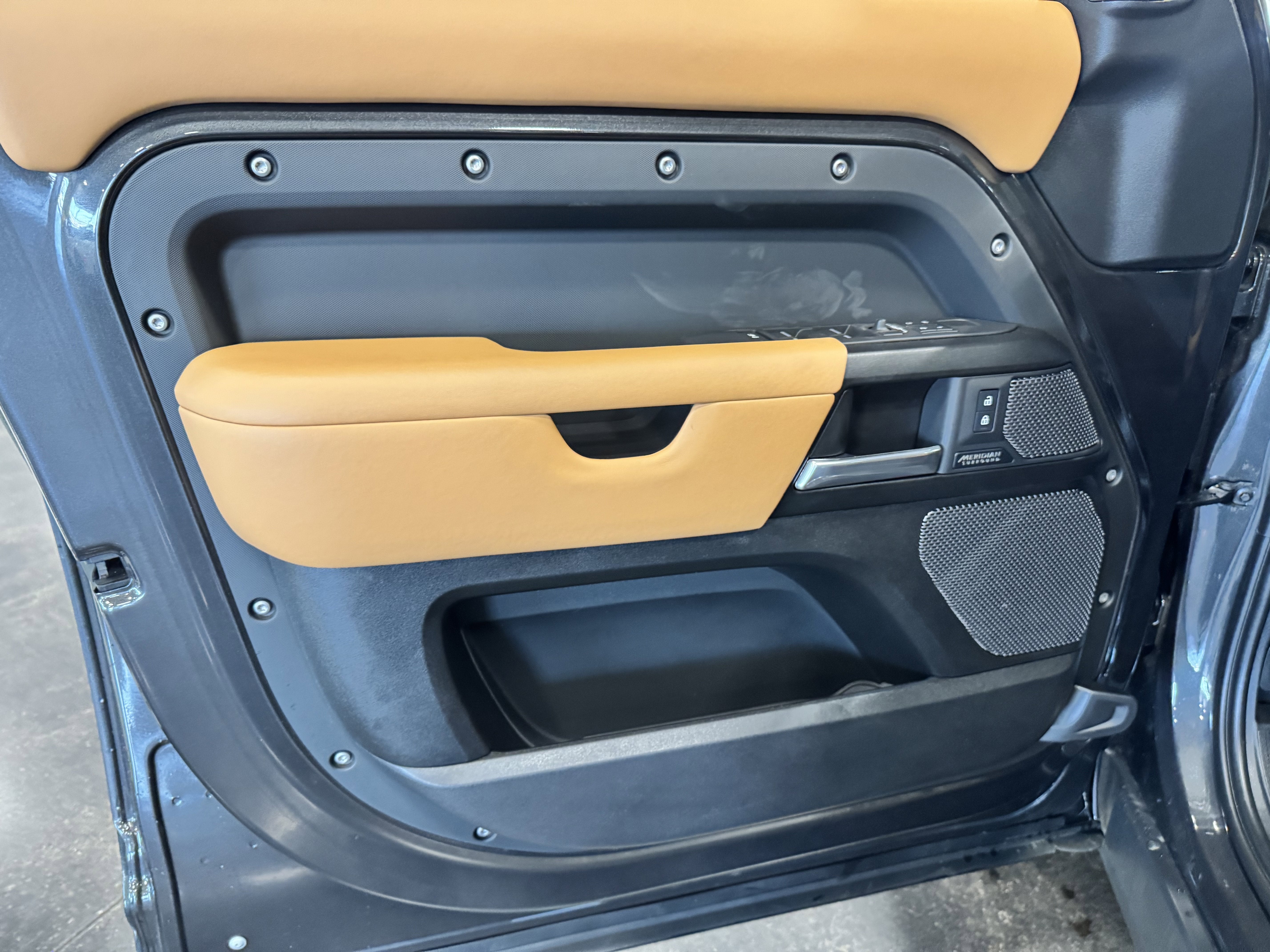 2023 Land Rover Defender Carpathian Edition