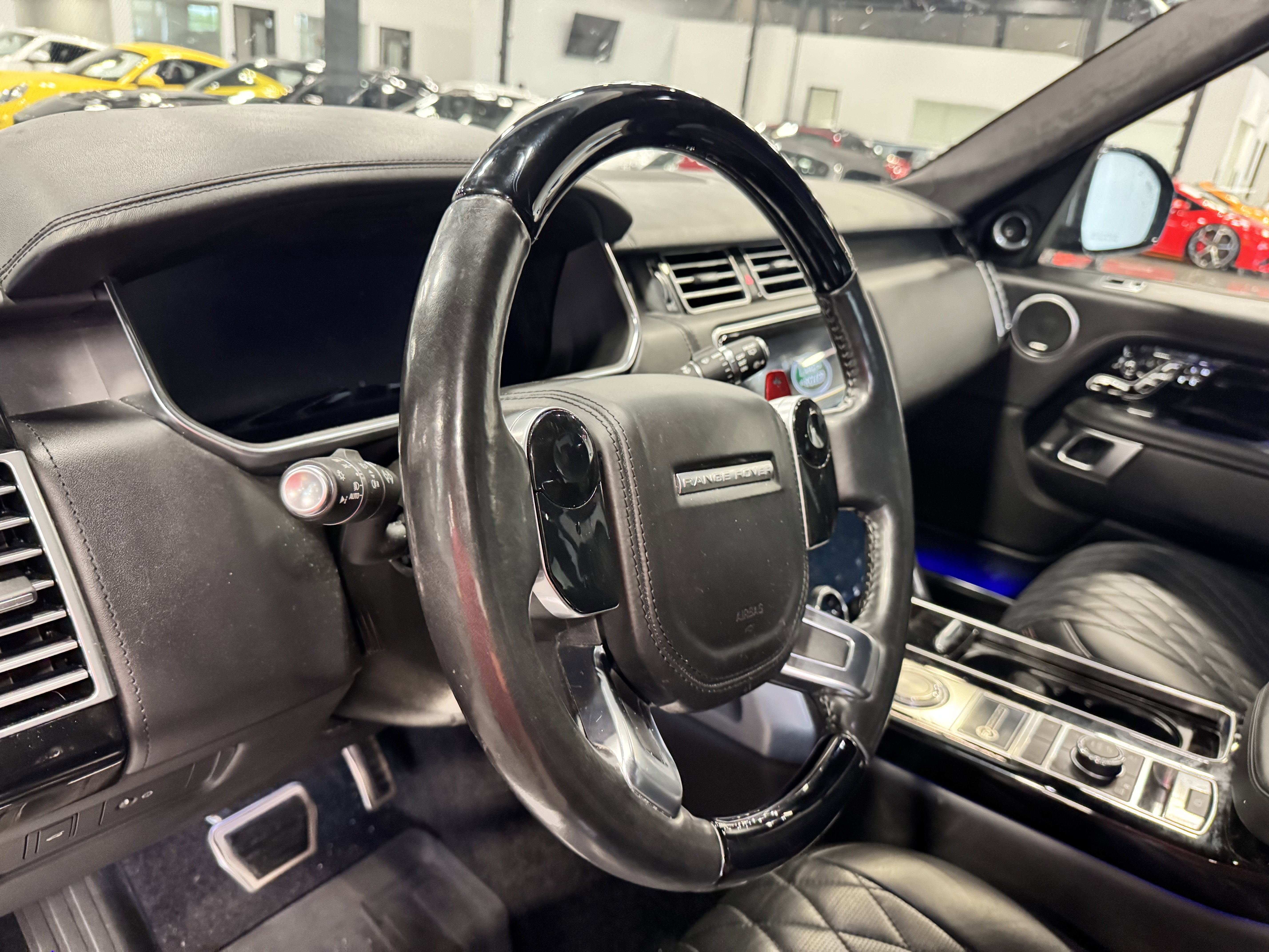 2020 Land Rover Range Rover SV Autobiography Dynamic
