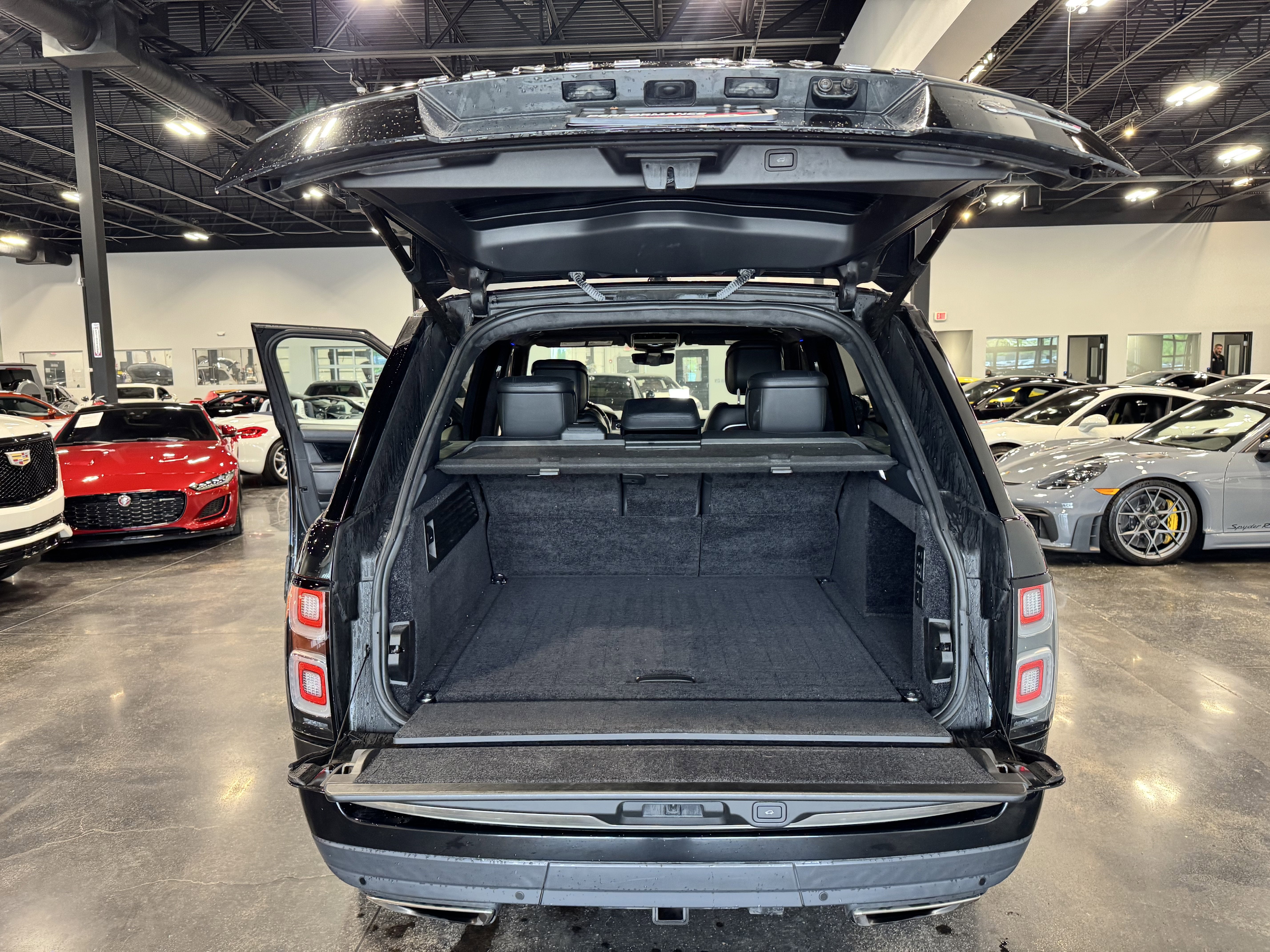 2020 Land Rover Range Rover SV Autobiography Dynamic