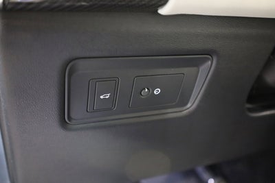 2022 Land Rover Range Rover Sport SVR Carbon Edition