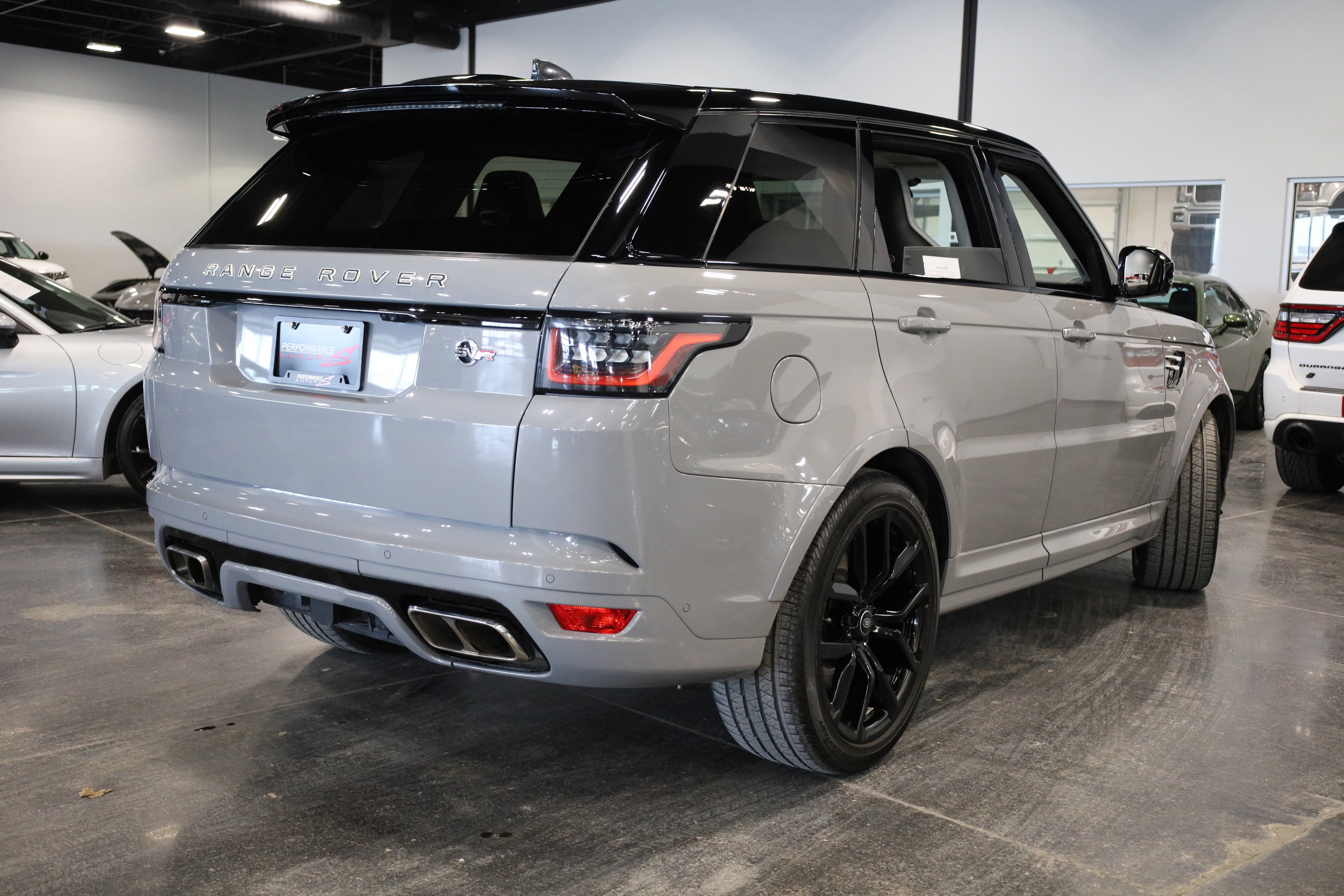 2022 Land Rover Range Rover Sport SVR Carbon Edition