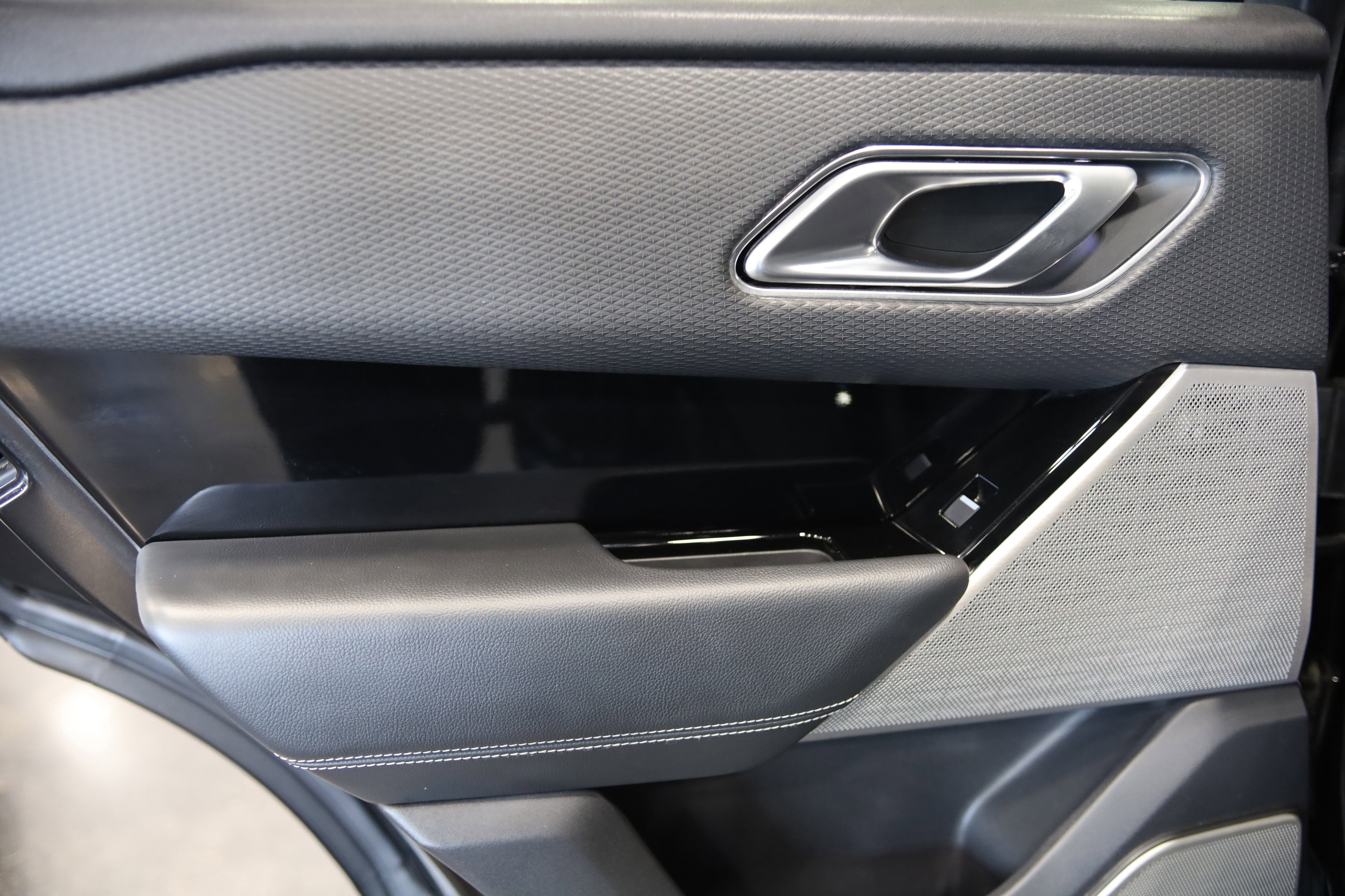 2019 Land Rover Range Rover Velar R-Dynamic SE