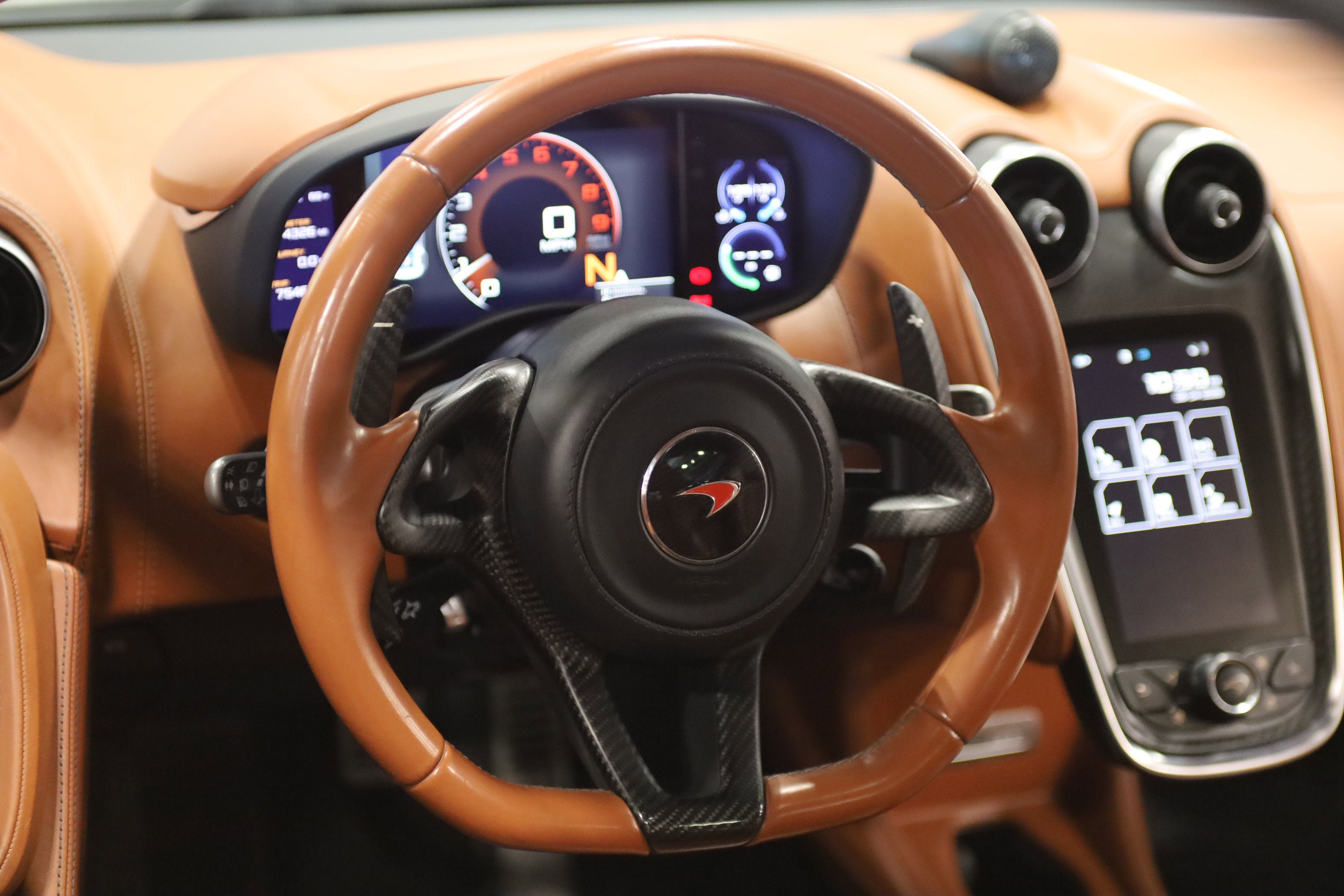 2017 McLaren 570GT Base