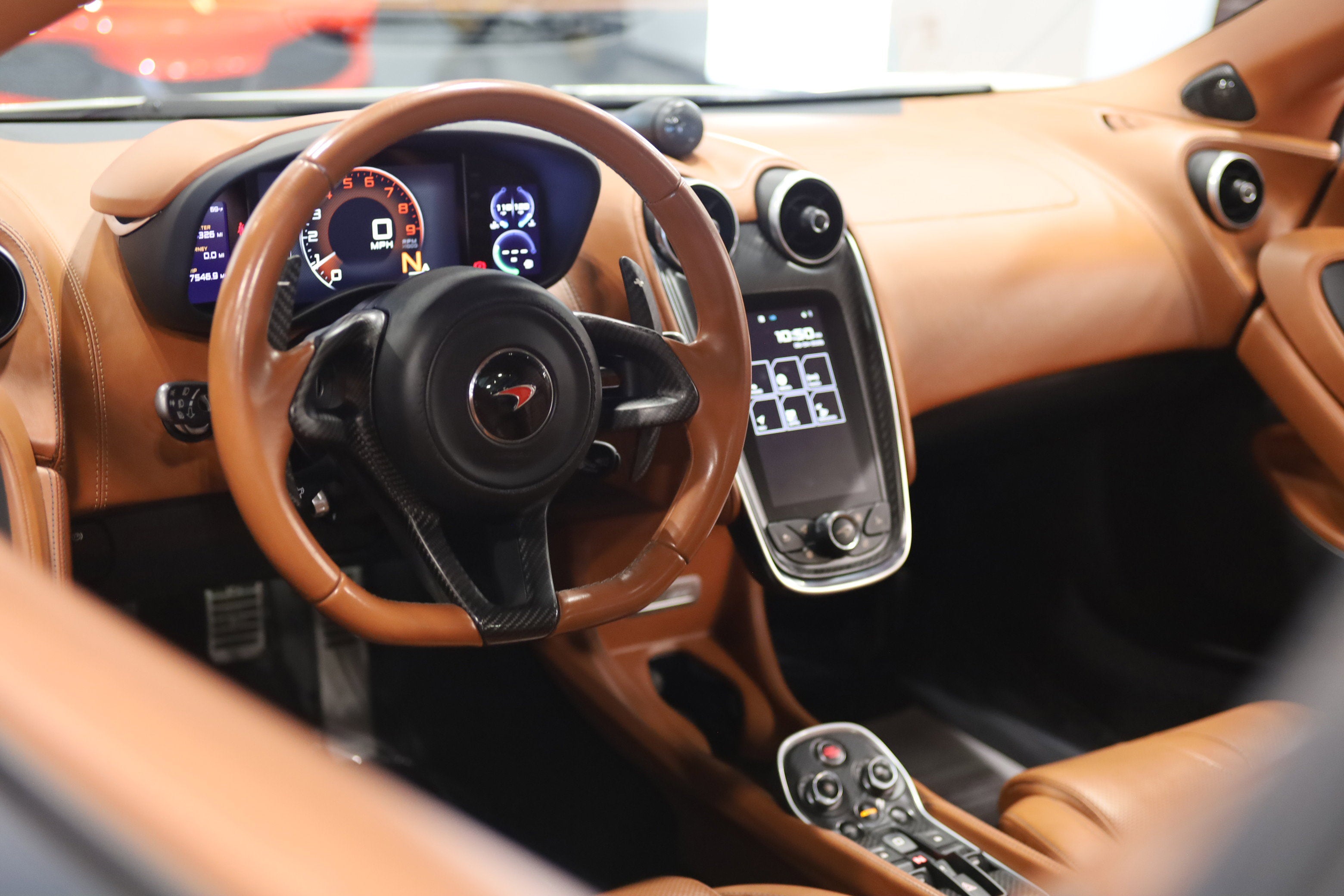 2017 McLaren 570GT Base
