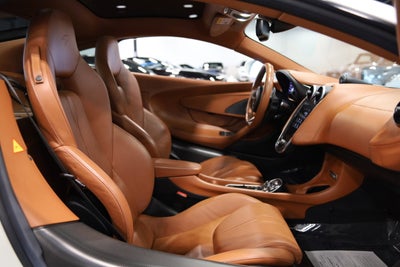2017 McLaren 570GT Base