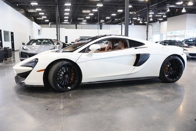 2017 McLaren 570GT Base