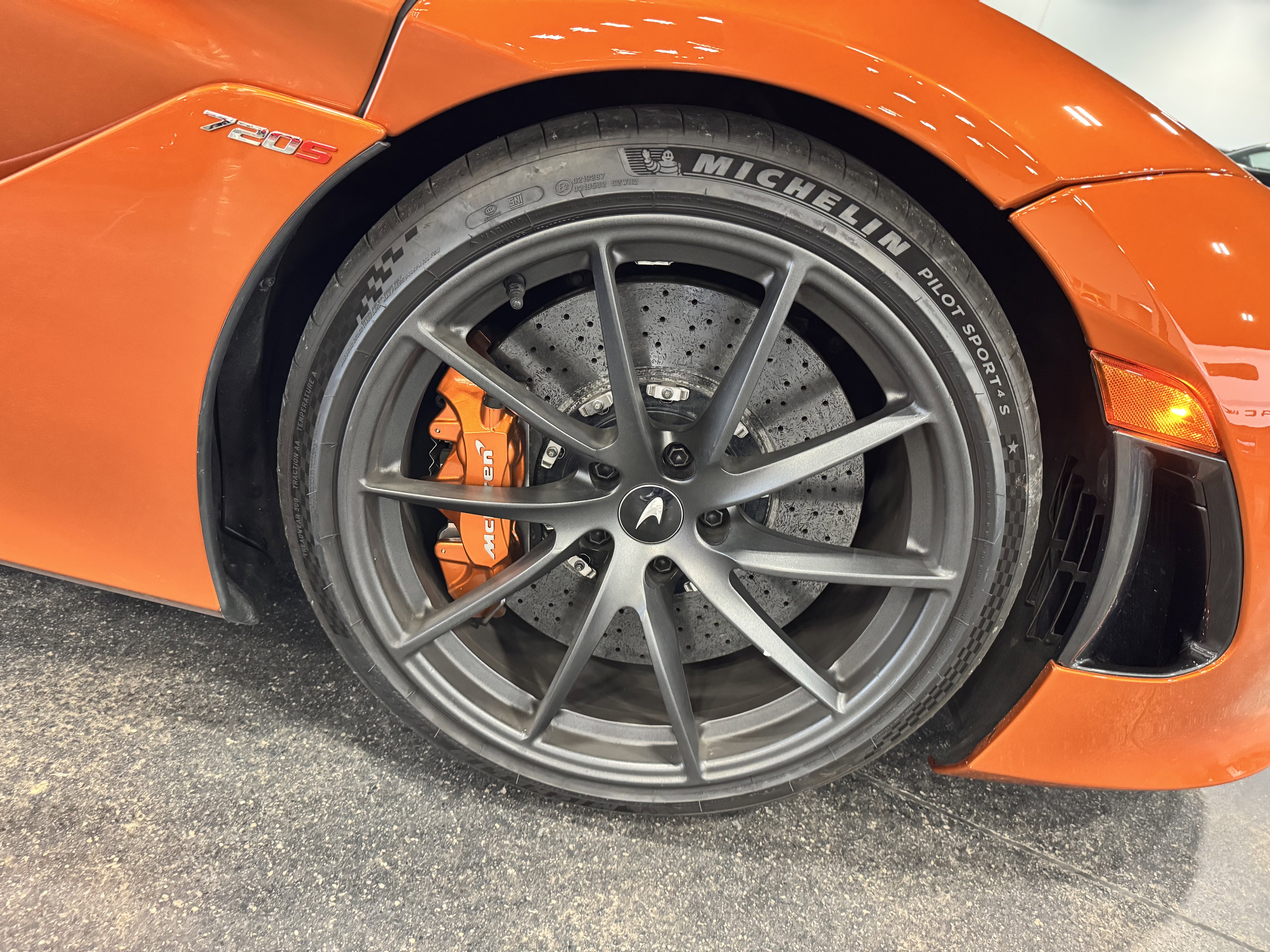 2019 McLaren 720S Performance