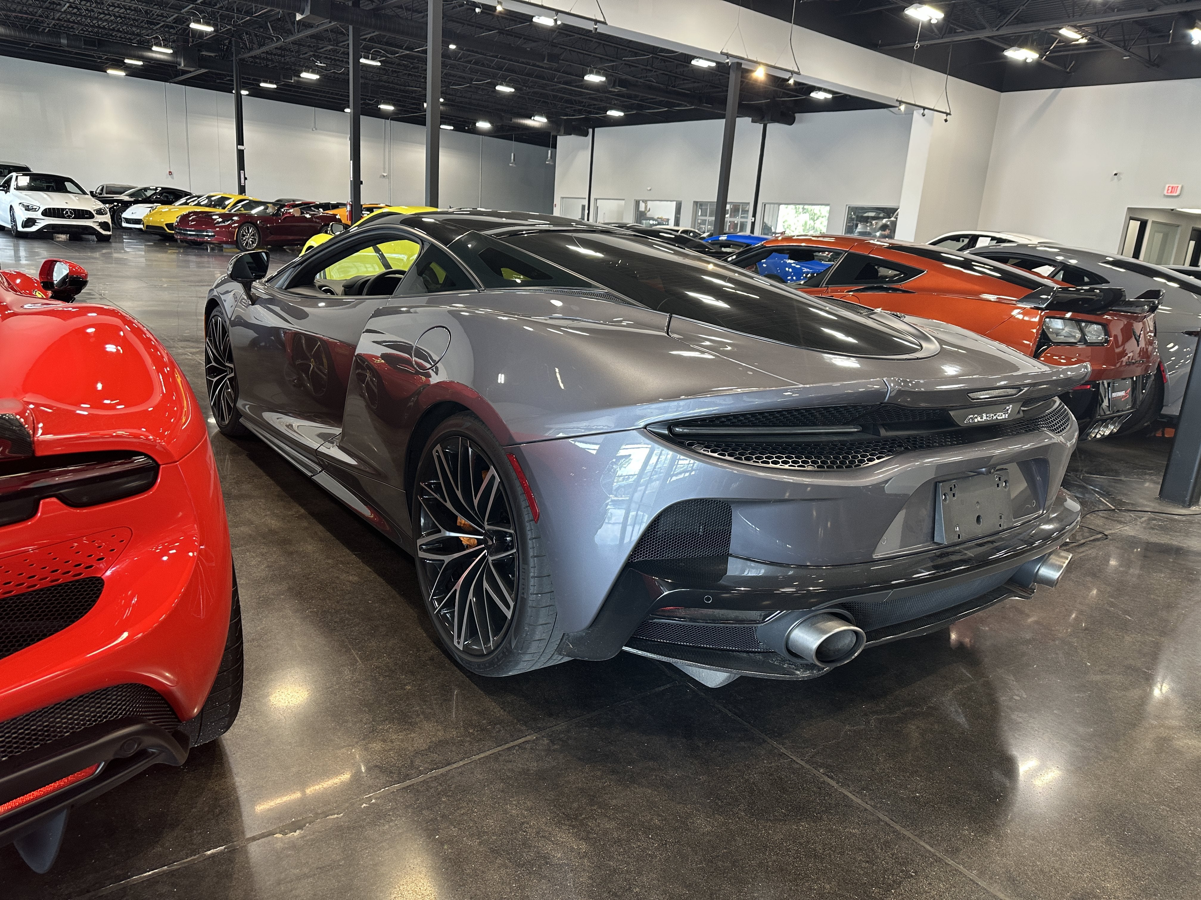2023 McLaren GT Base