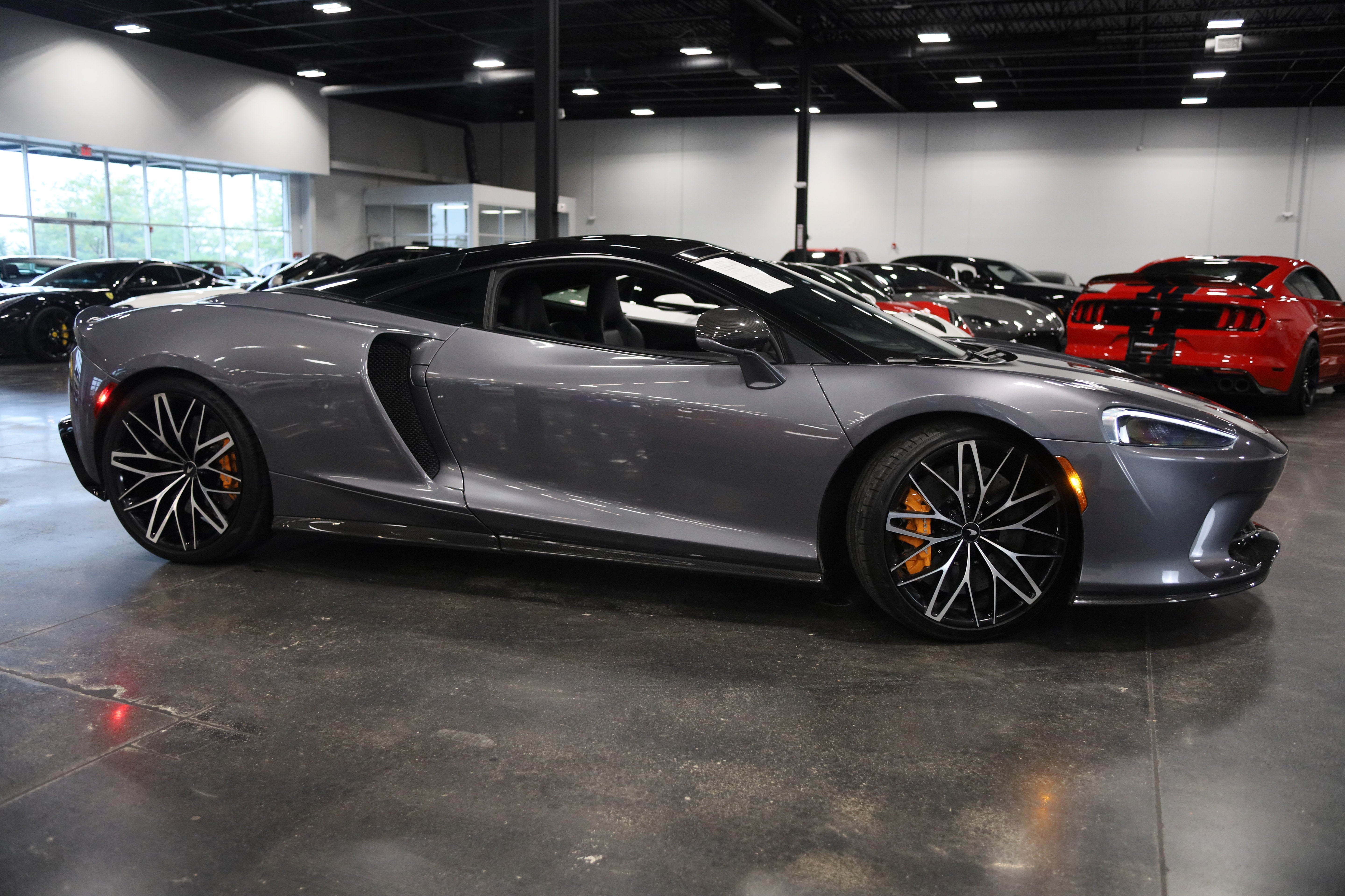 2023 McLaren GT Base