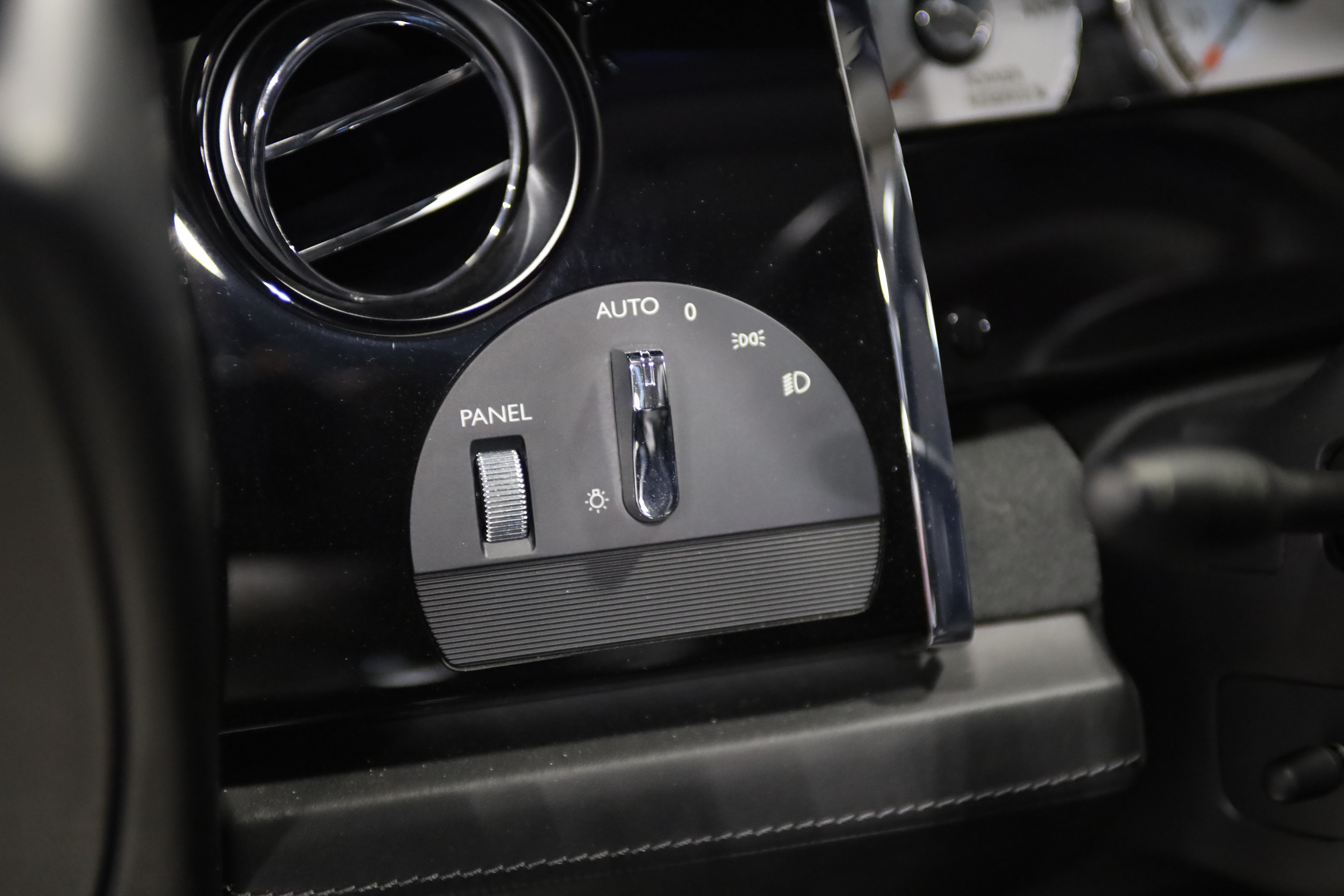 2016 Rolls-Royce Wraith Base