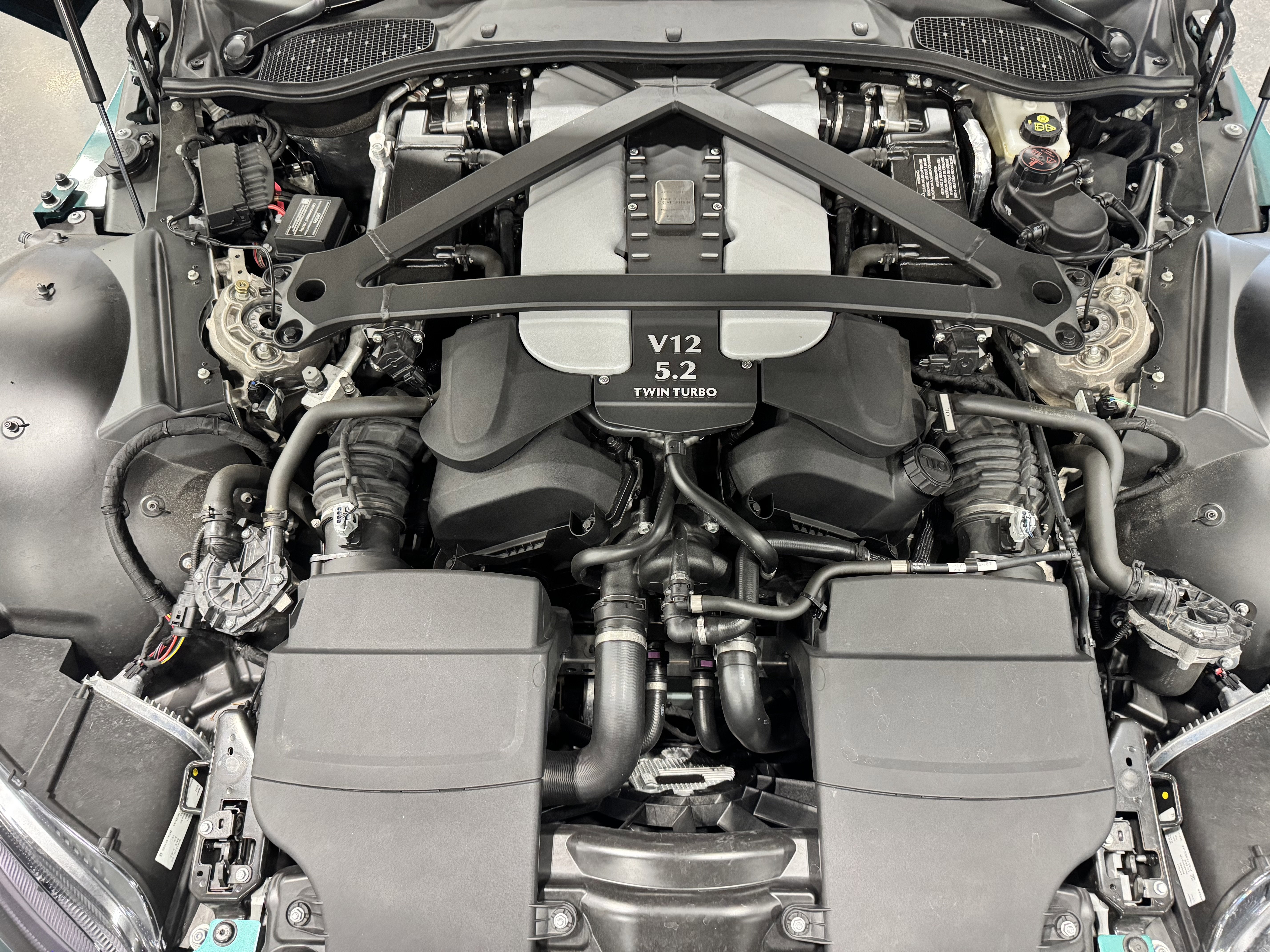 2023 Aston Martin Vantage V12