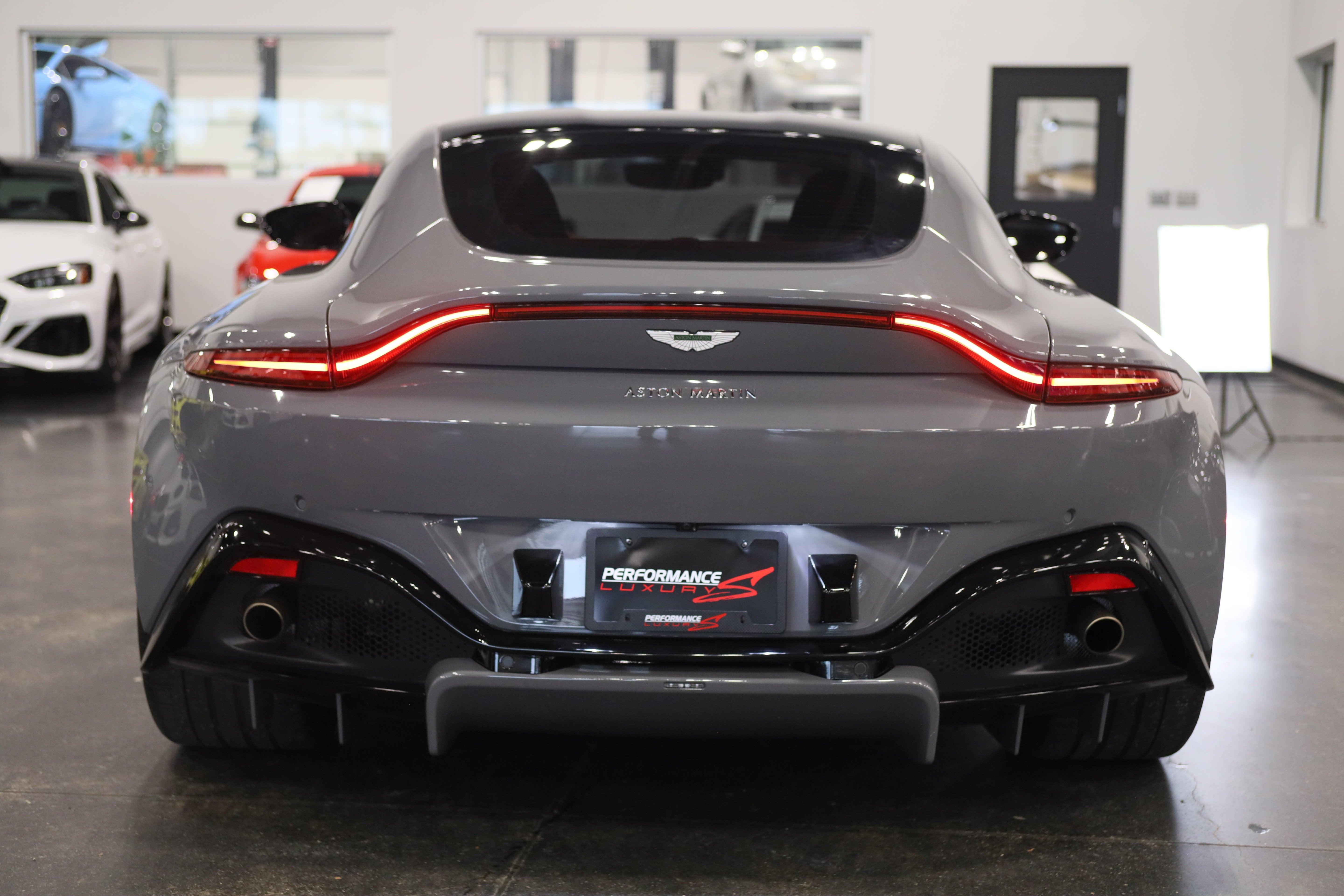 2019 Aston Martin Vantage Base