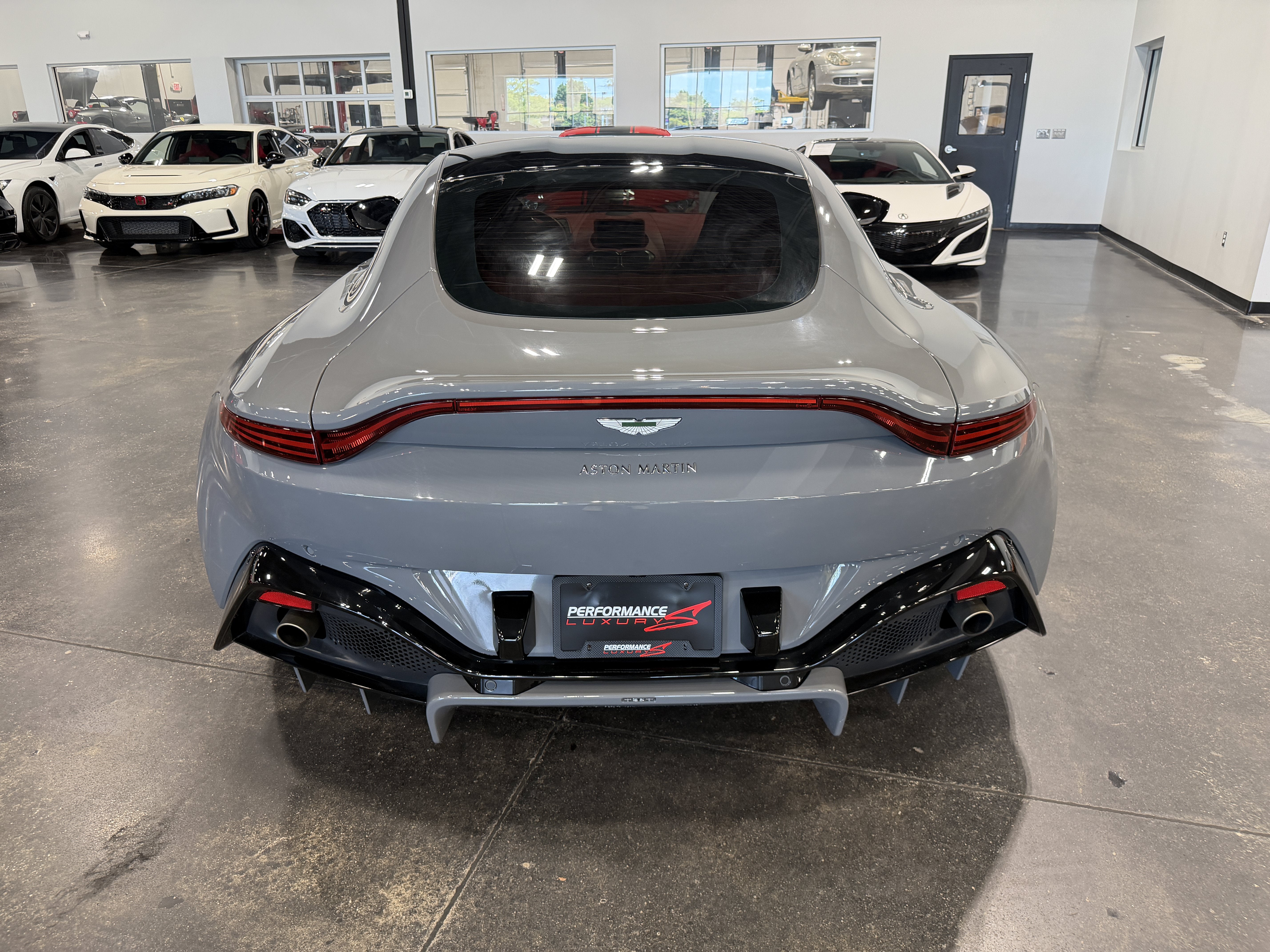 2019 Aston Martin Vantage Base