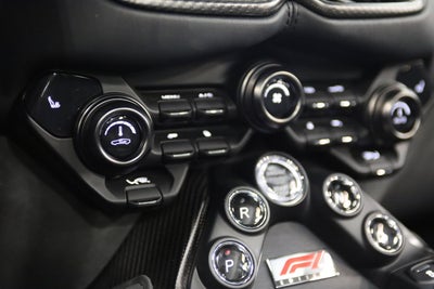 2023 Aston Martin Vantage Base