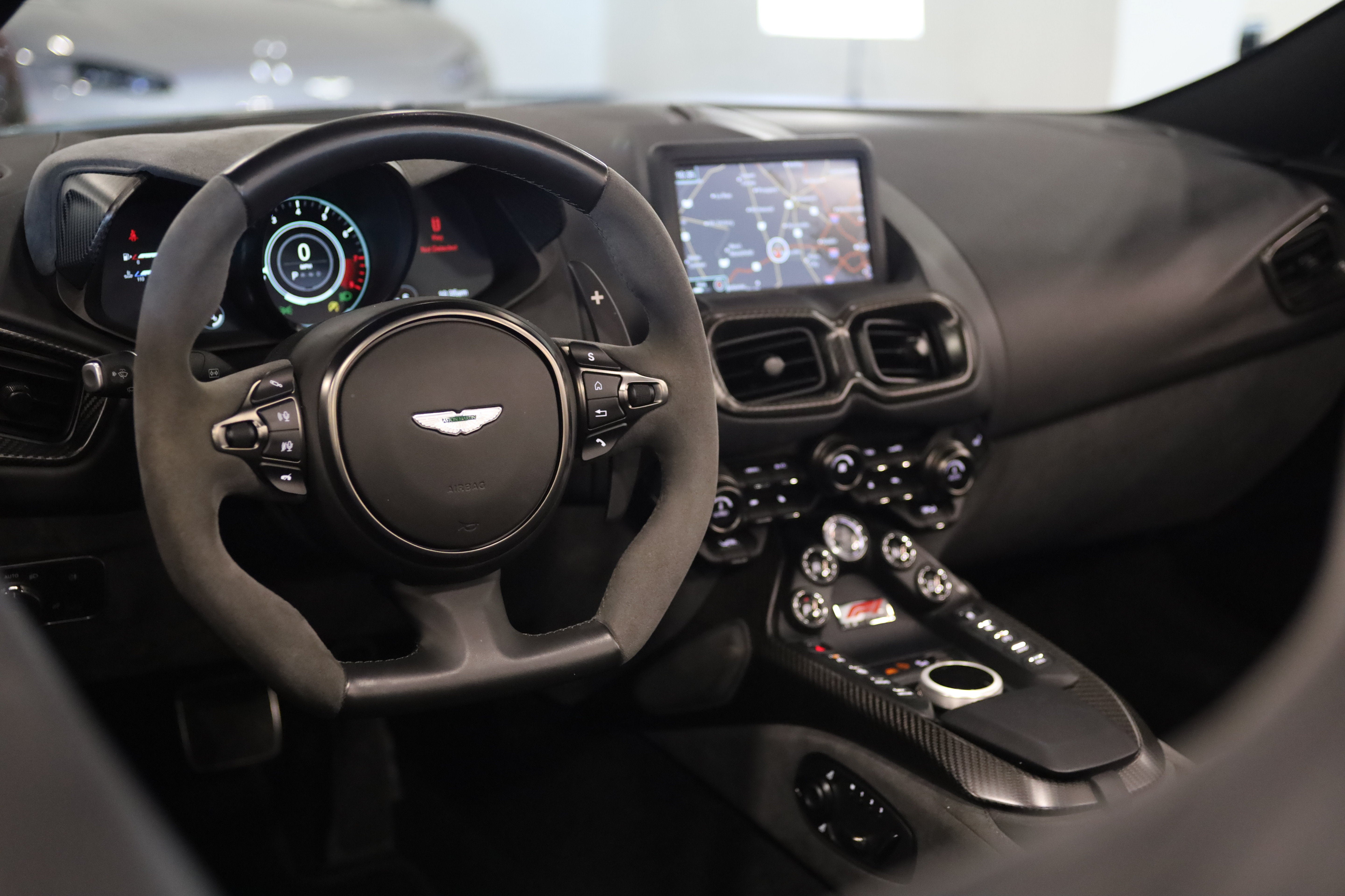 2023 Aston Martin Vantage Base