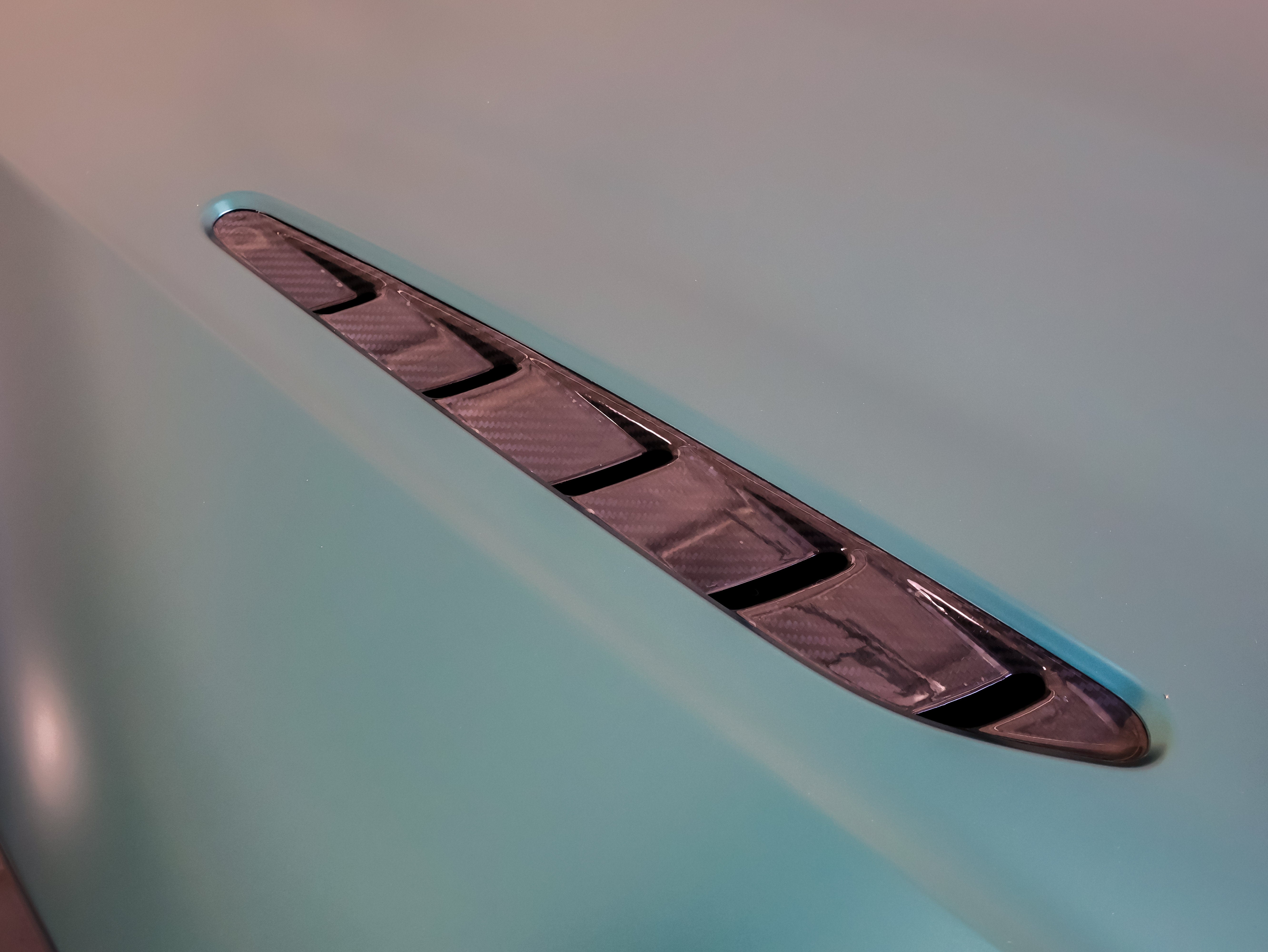 2023 Aston Martin Vantage Base