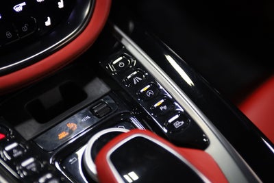 2022 Aston Martin DBX Base