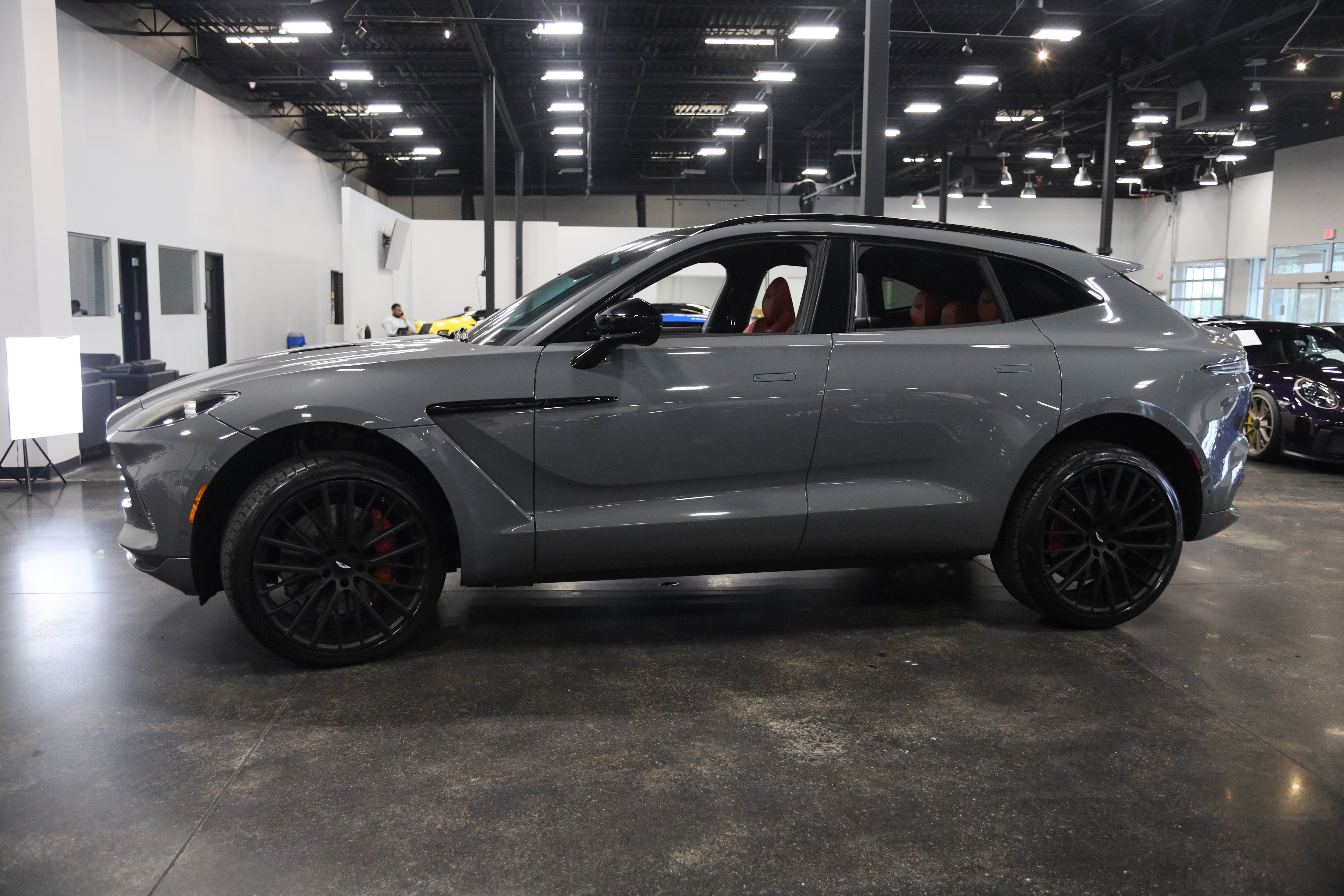 2022 Aston Martin DBX Base