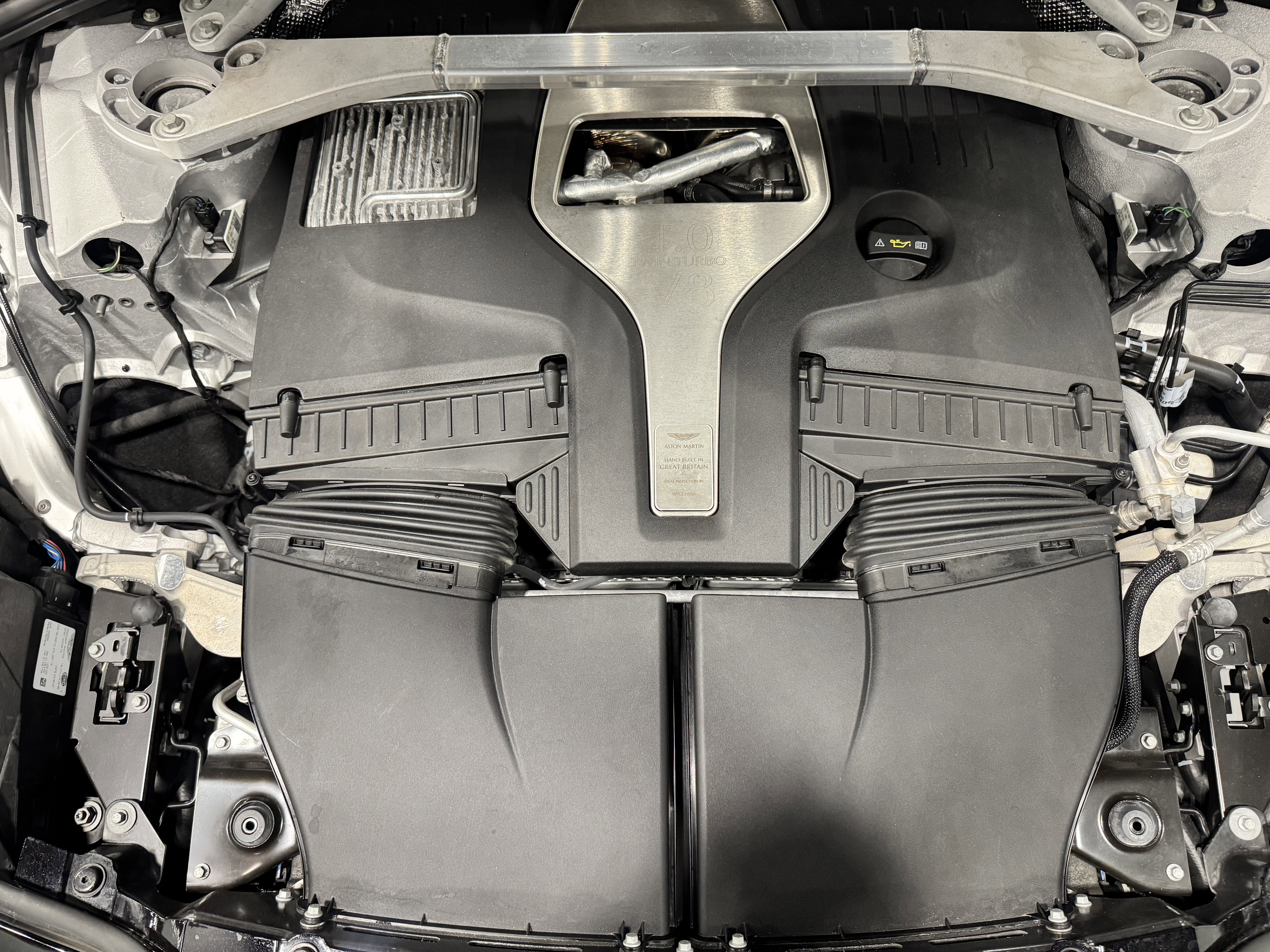 2023 Aston Martin DBX 707