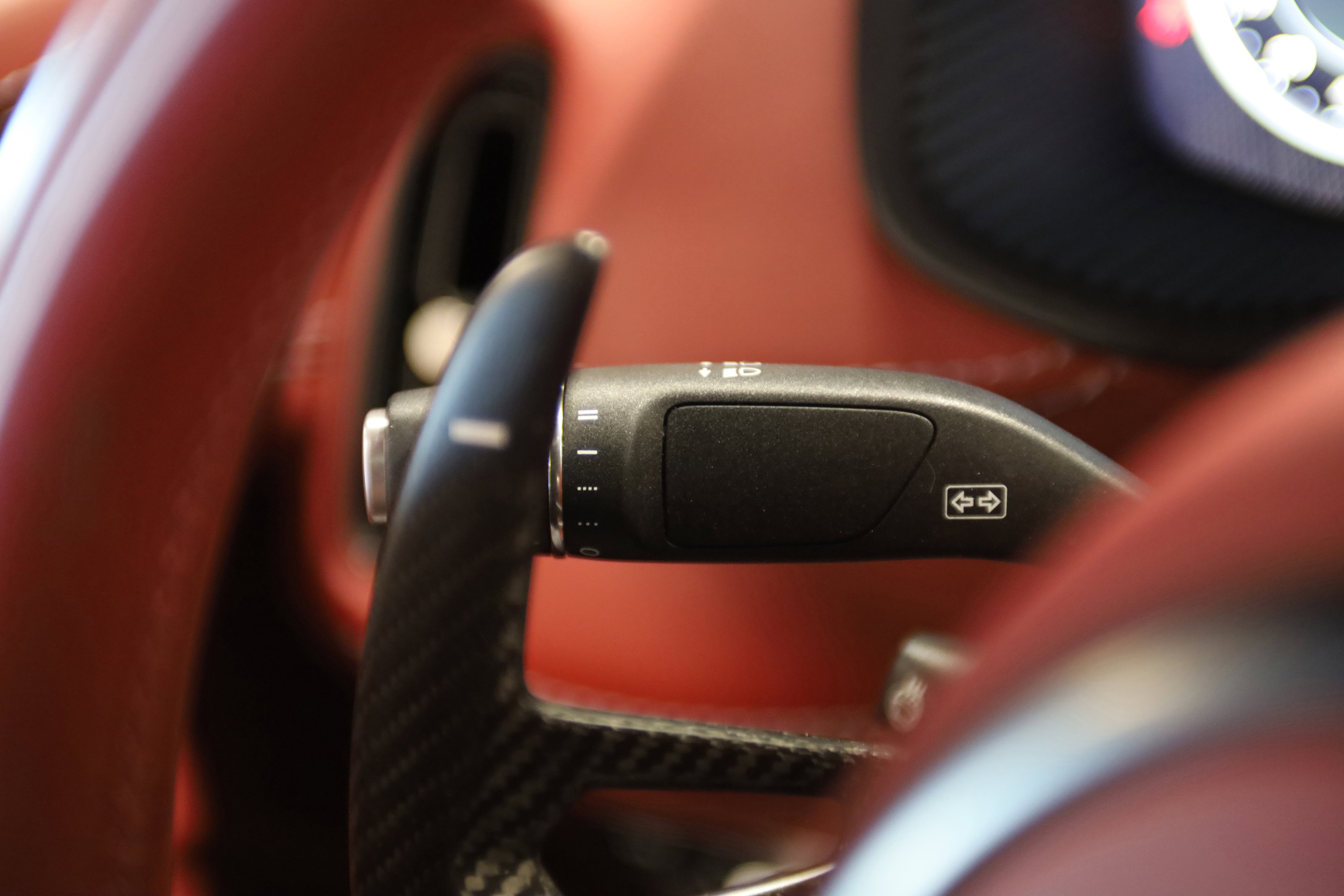 2023 Aston Martin DBX 707