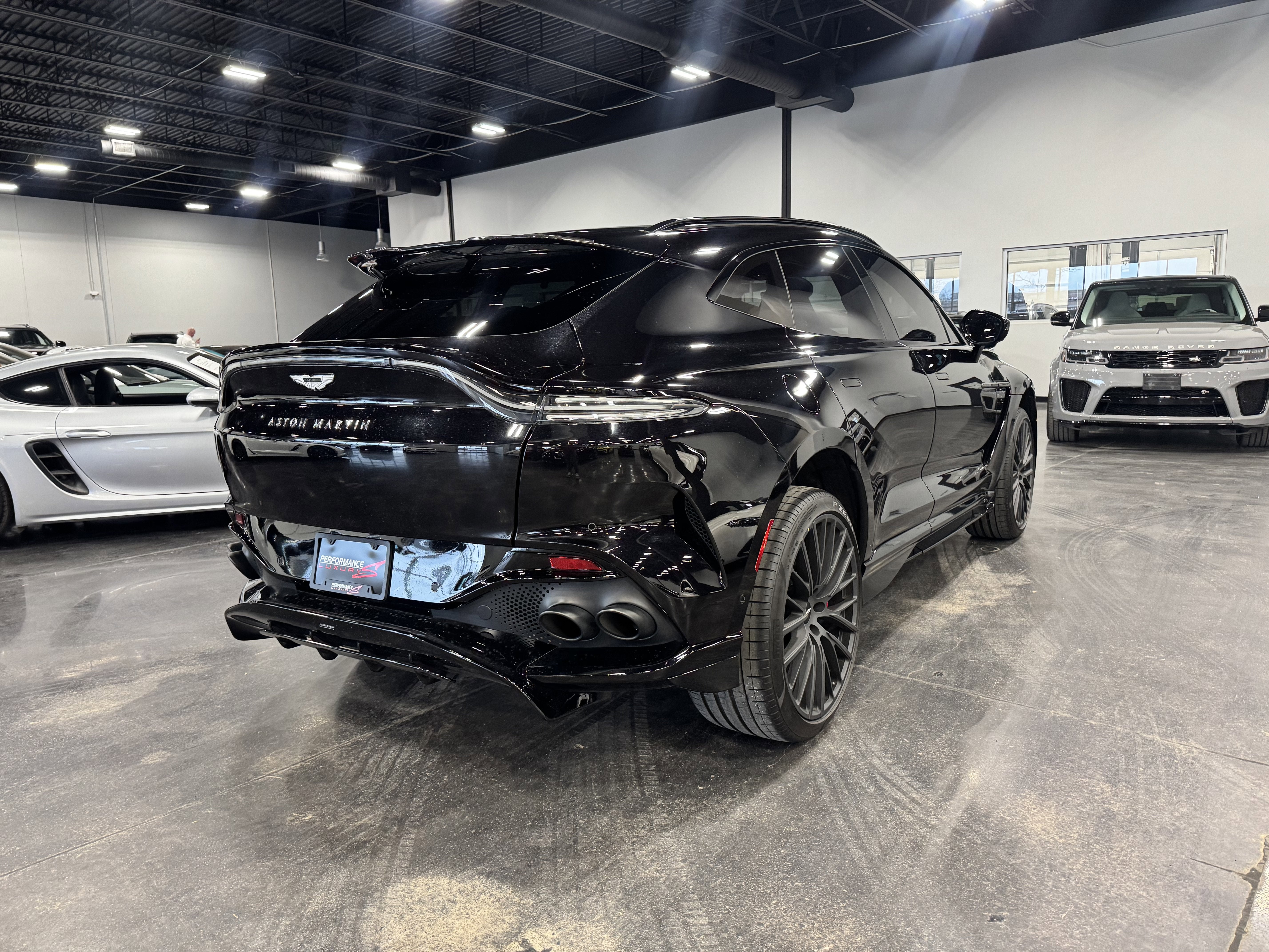 2023 Aston Martin DBX 707