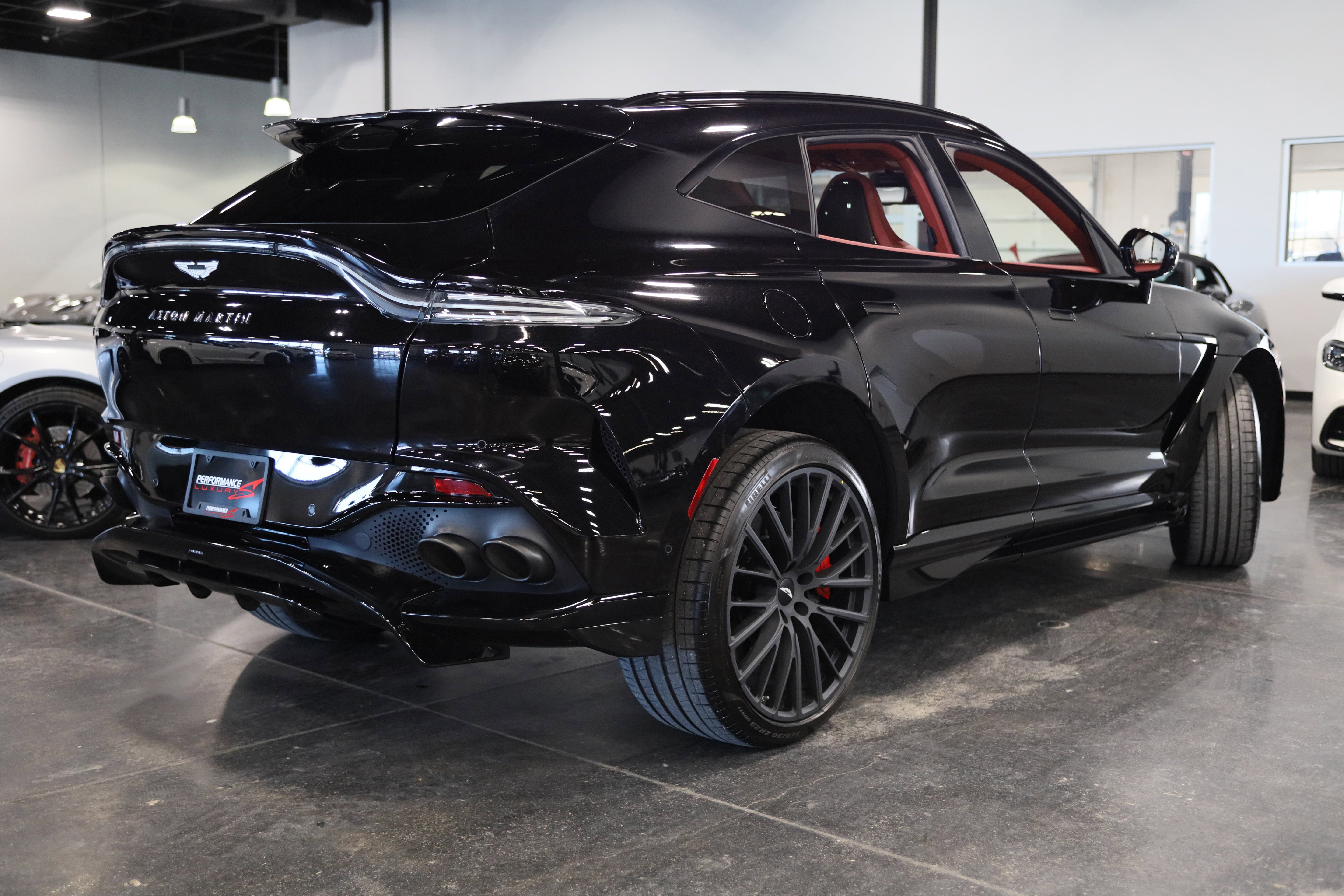 2023 Aston Martin DBX 707