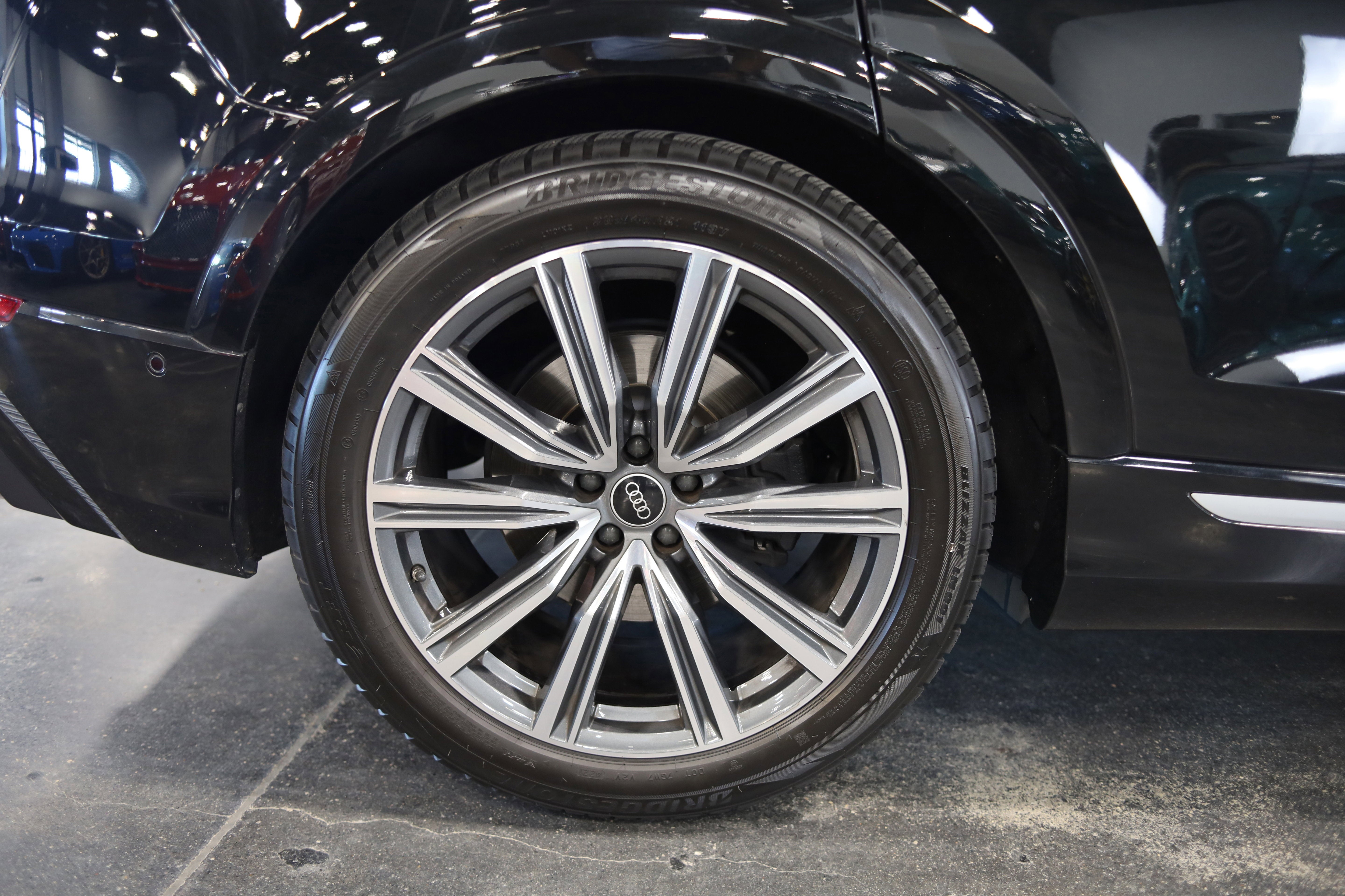 2022 Audi SQ8 Premium Plus