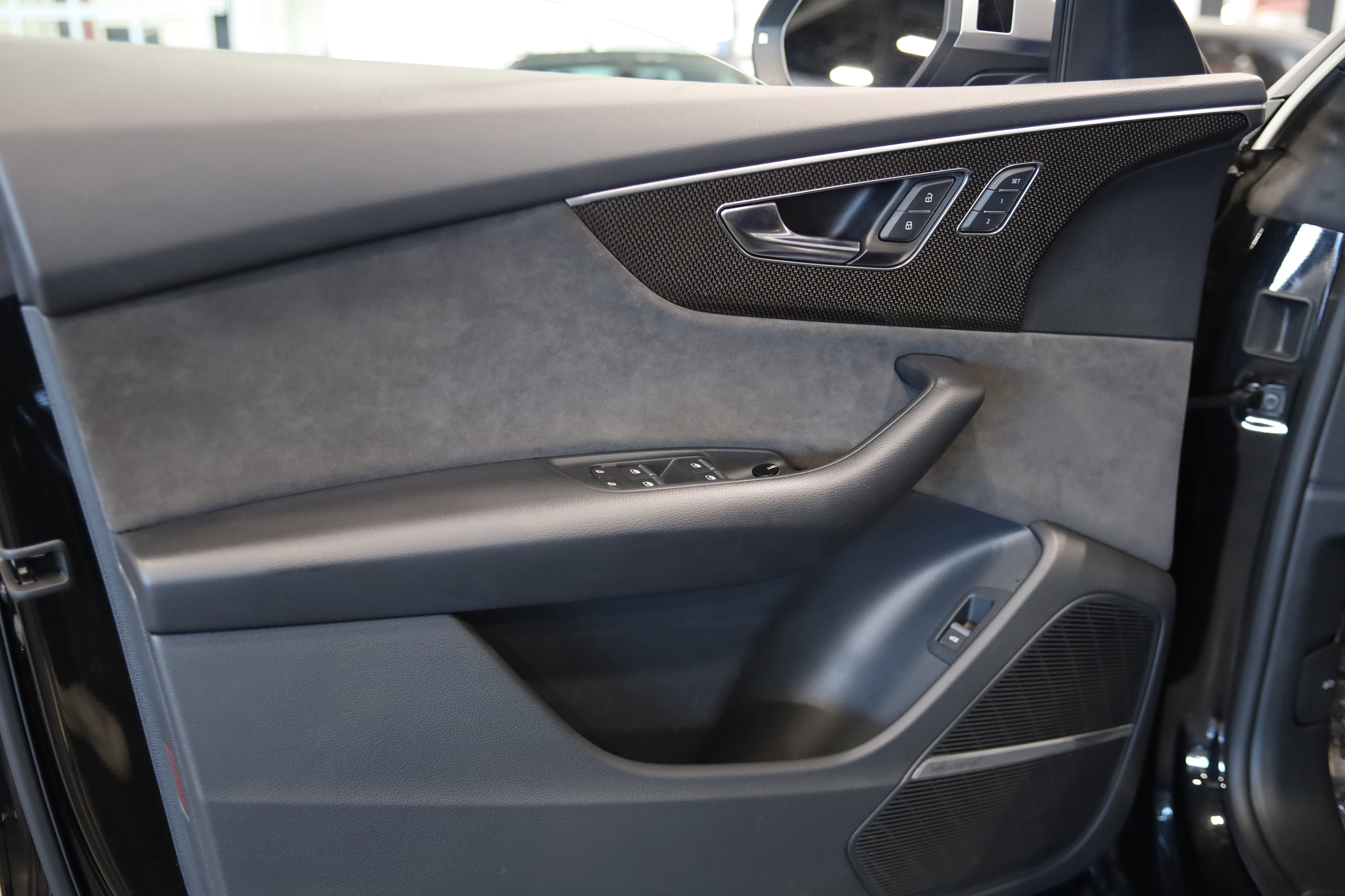 2022 Audi SQ8 Premium Plus