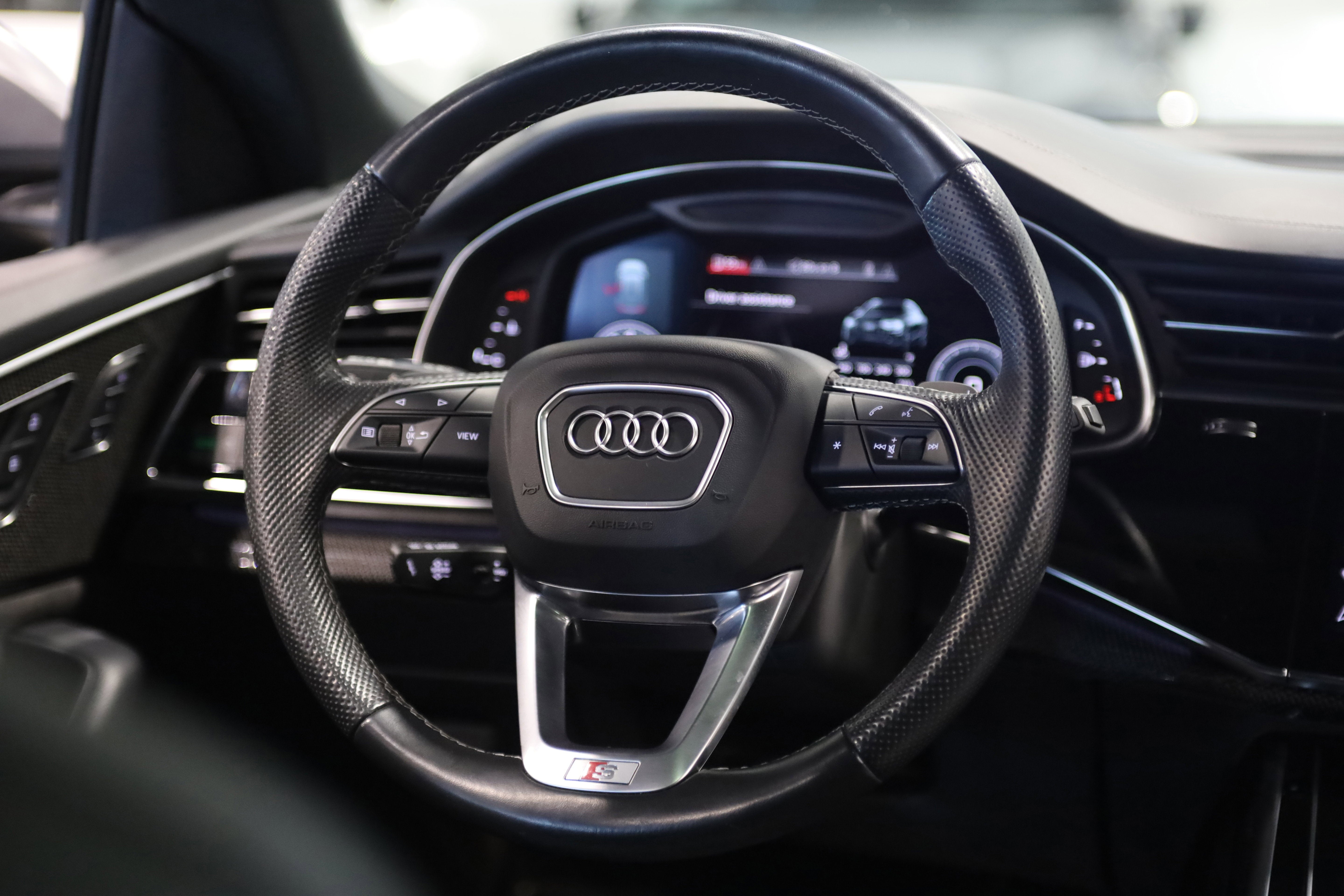 2022 Audi SQ8 Premium Plus