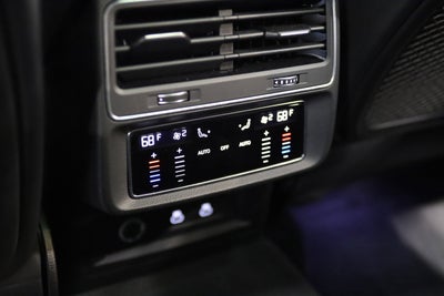 2022 Audi SQ8 Premium Plus
