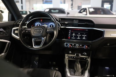 2021 Audi Q3 S line Premium