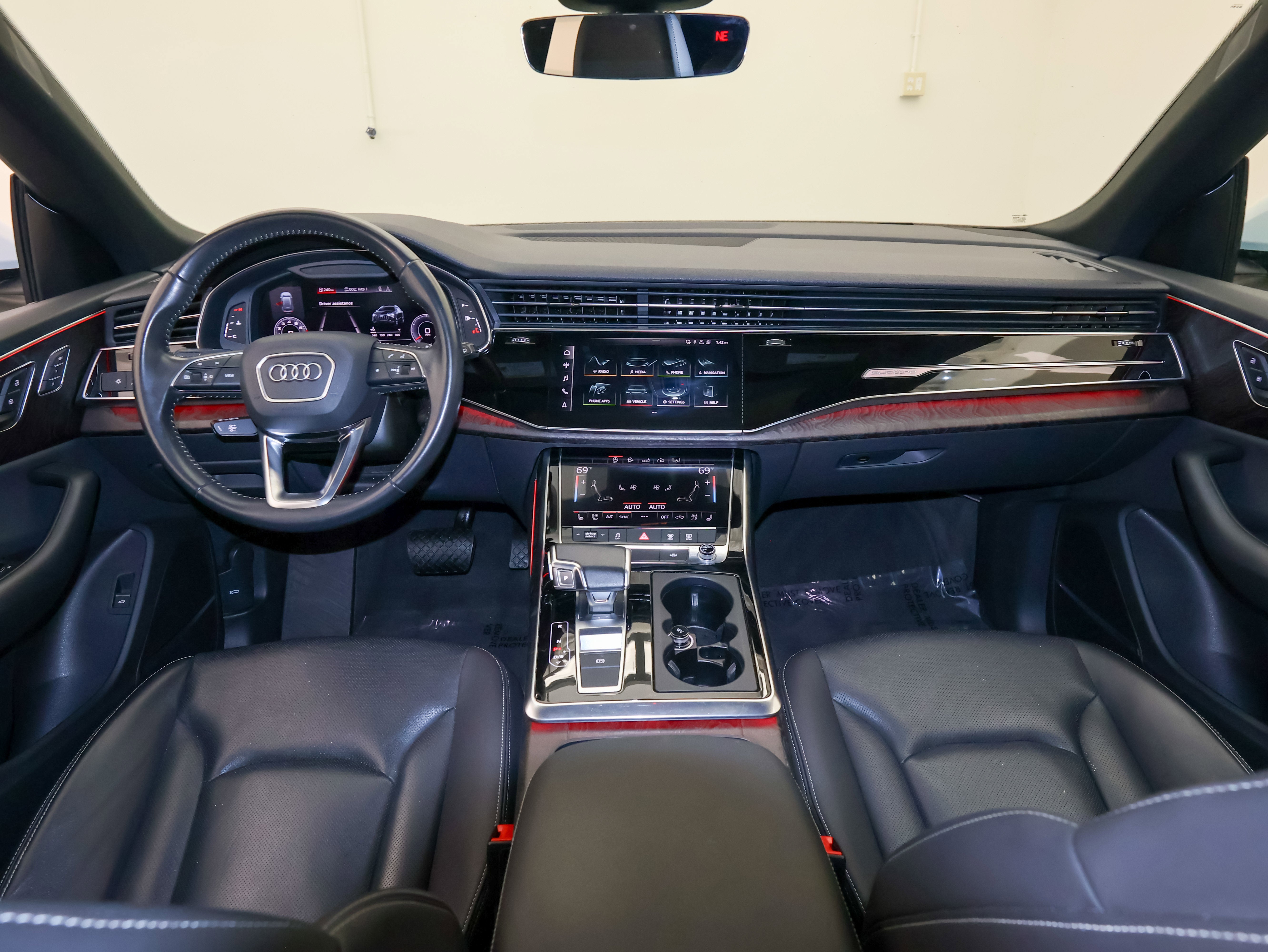 2020 Audi Q8 Premium Plus