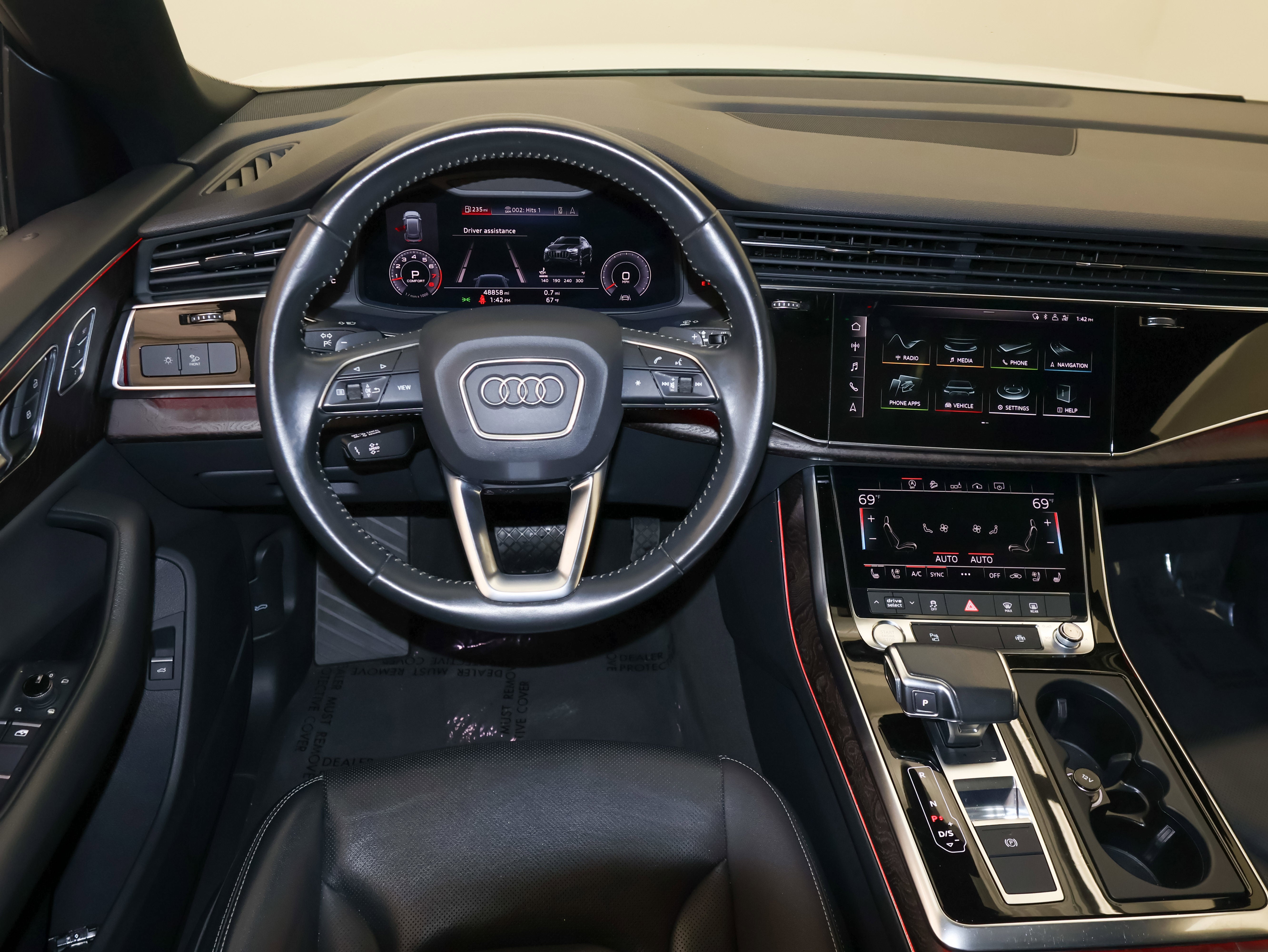 2020 Audi Q8 Premium Plus