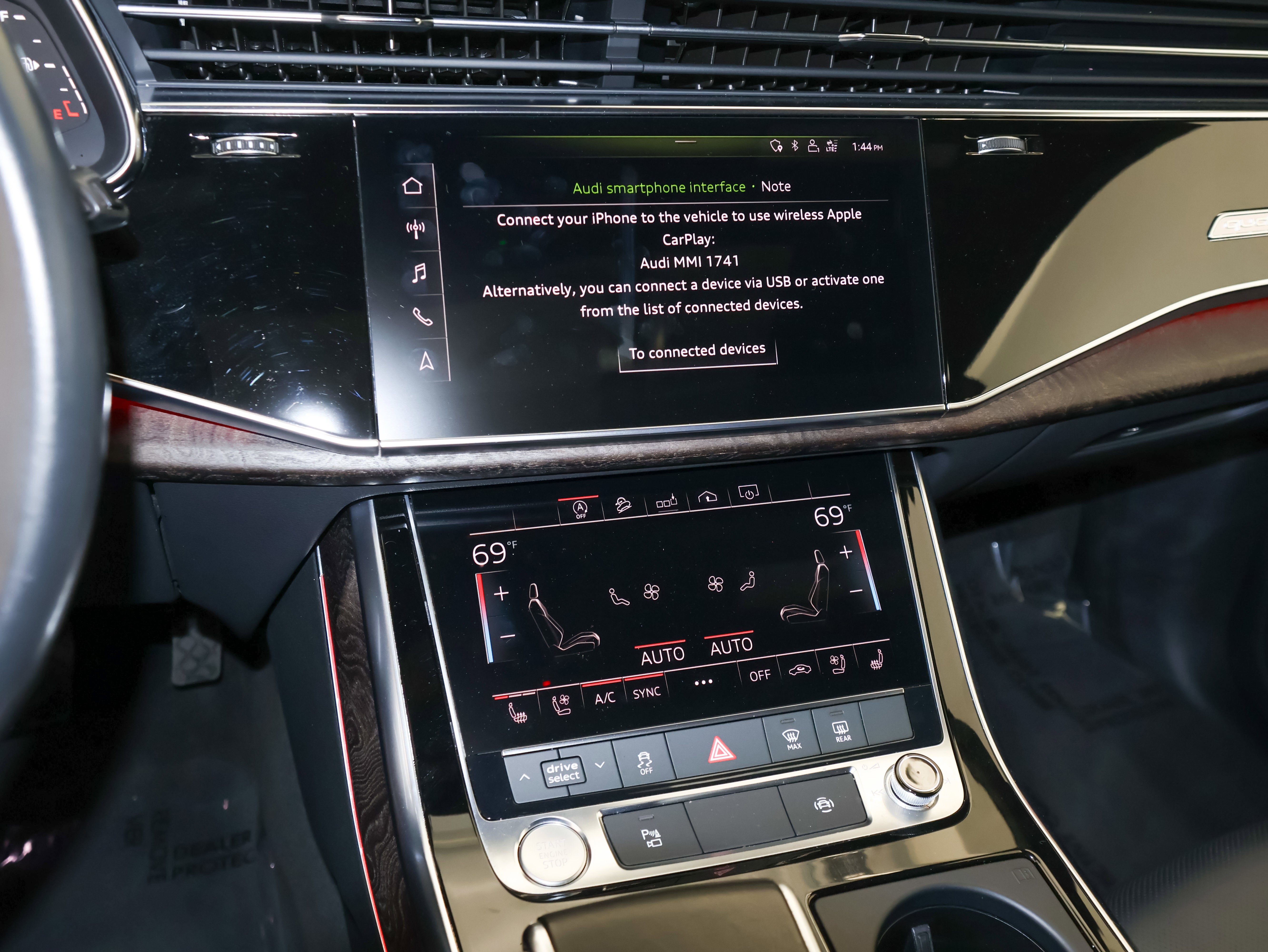2020 Audi Q8 Premium Plus