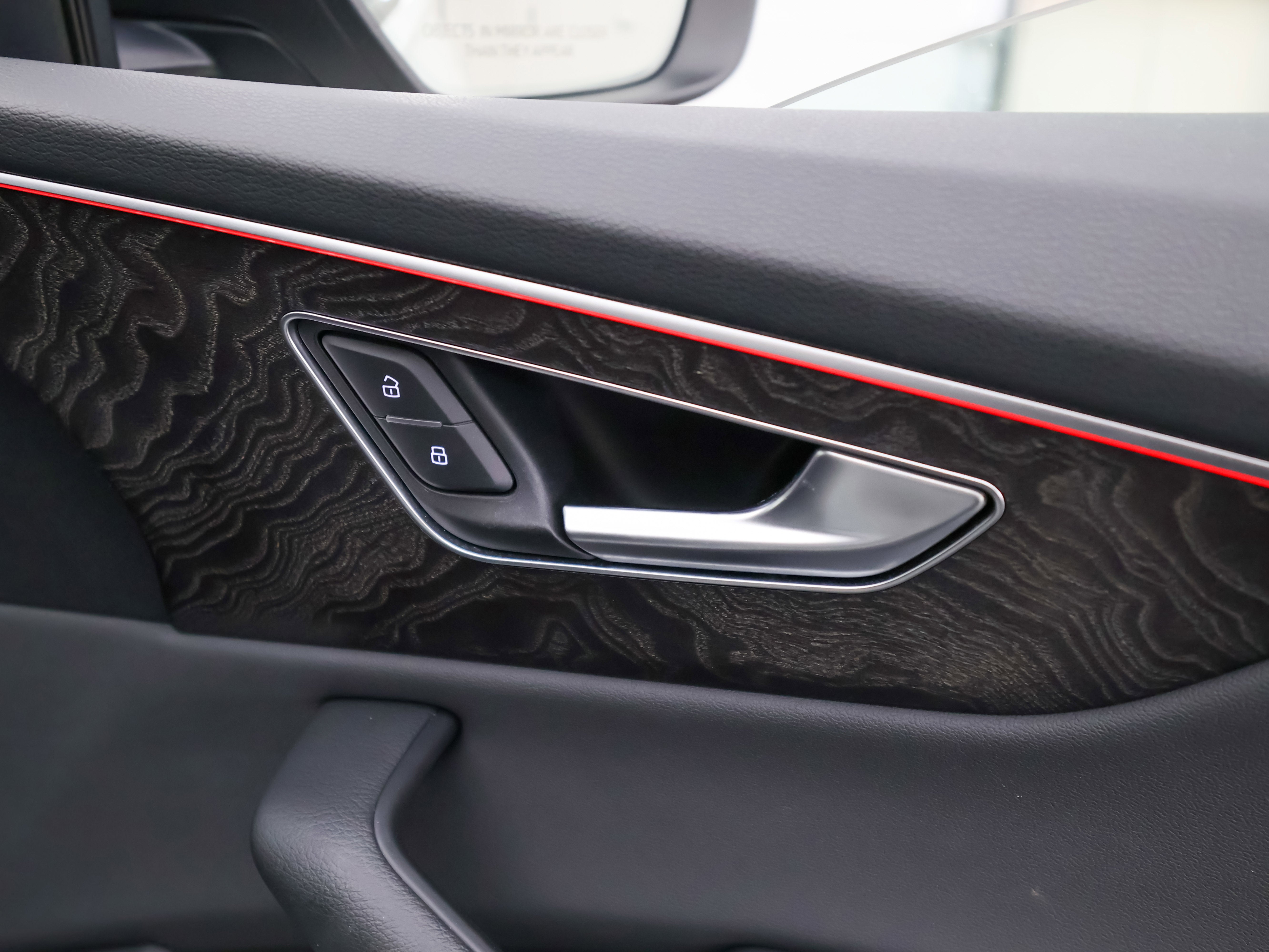 2020 Audi Q8 Premium Plus