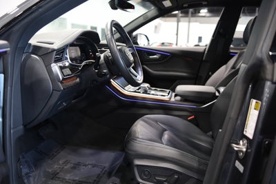 2023 Audi Q8 Premium Plus