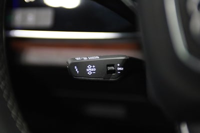 2023 Audi Q8 Premium Plus