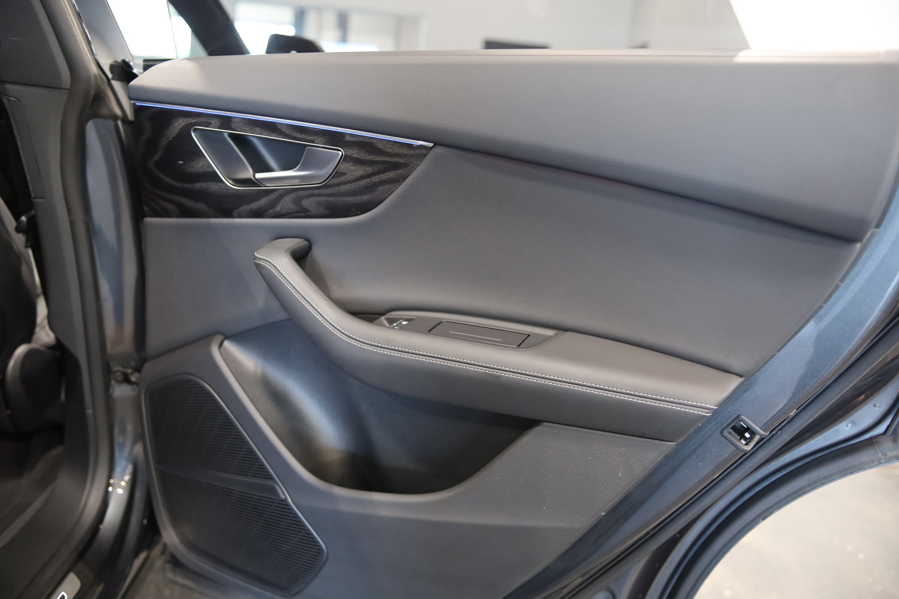 2023 Audi Q8 Premium Plus