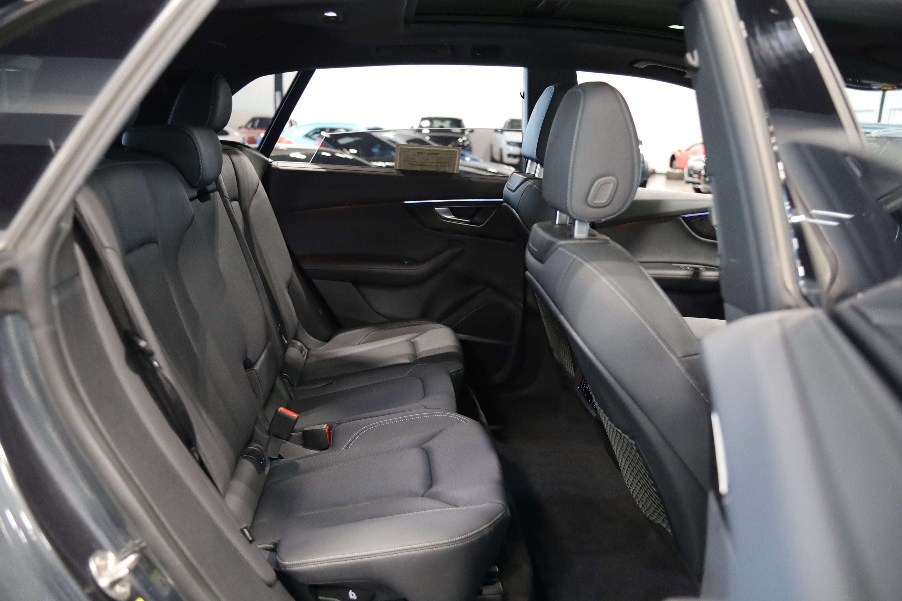 2023 Audi Q8 Premium Plus