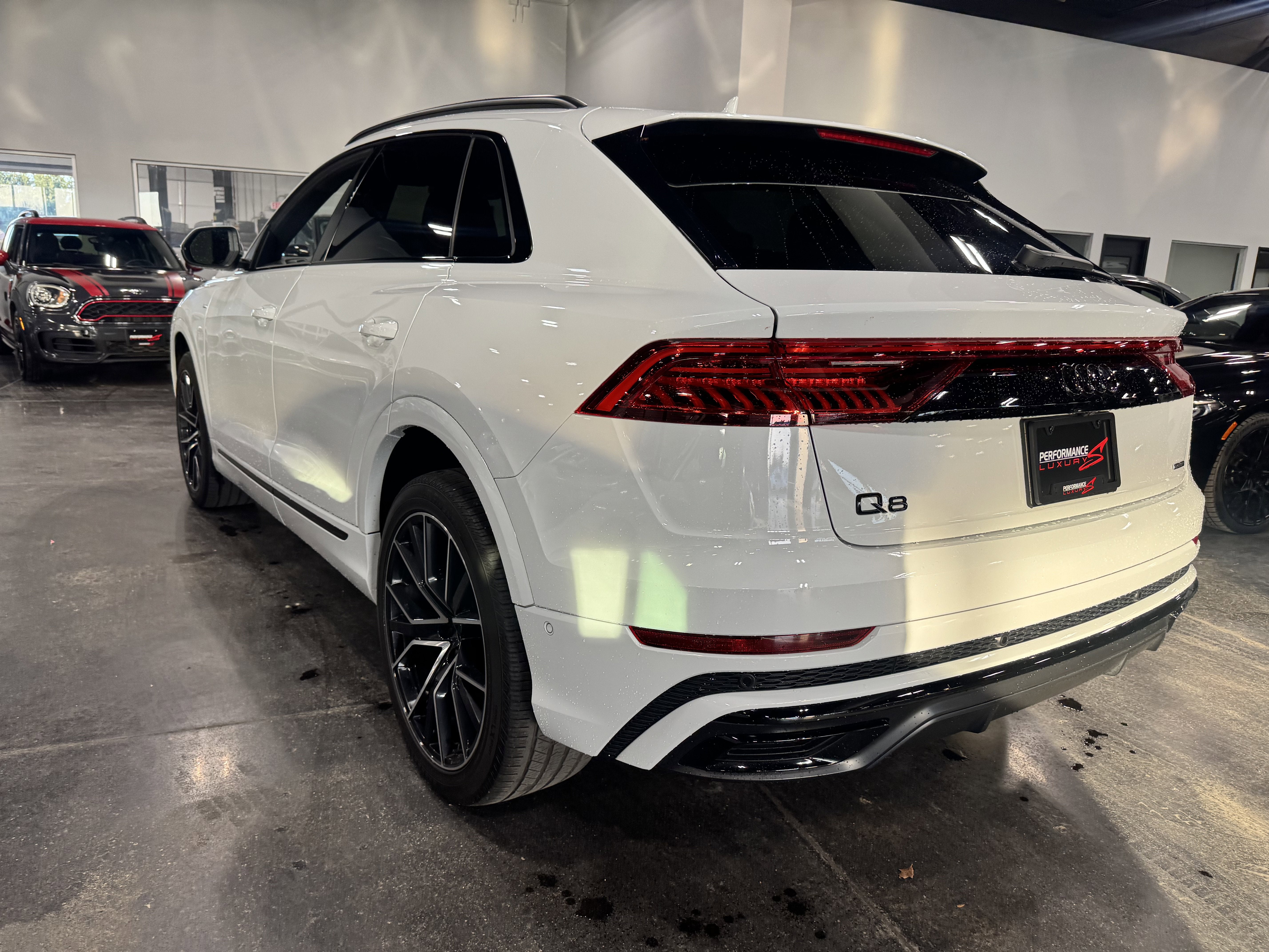 2022 Audi Q8 Premium Plus