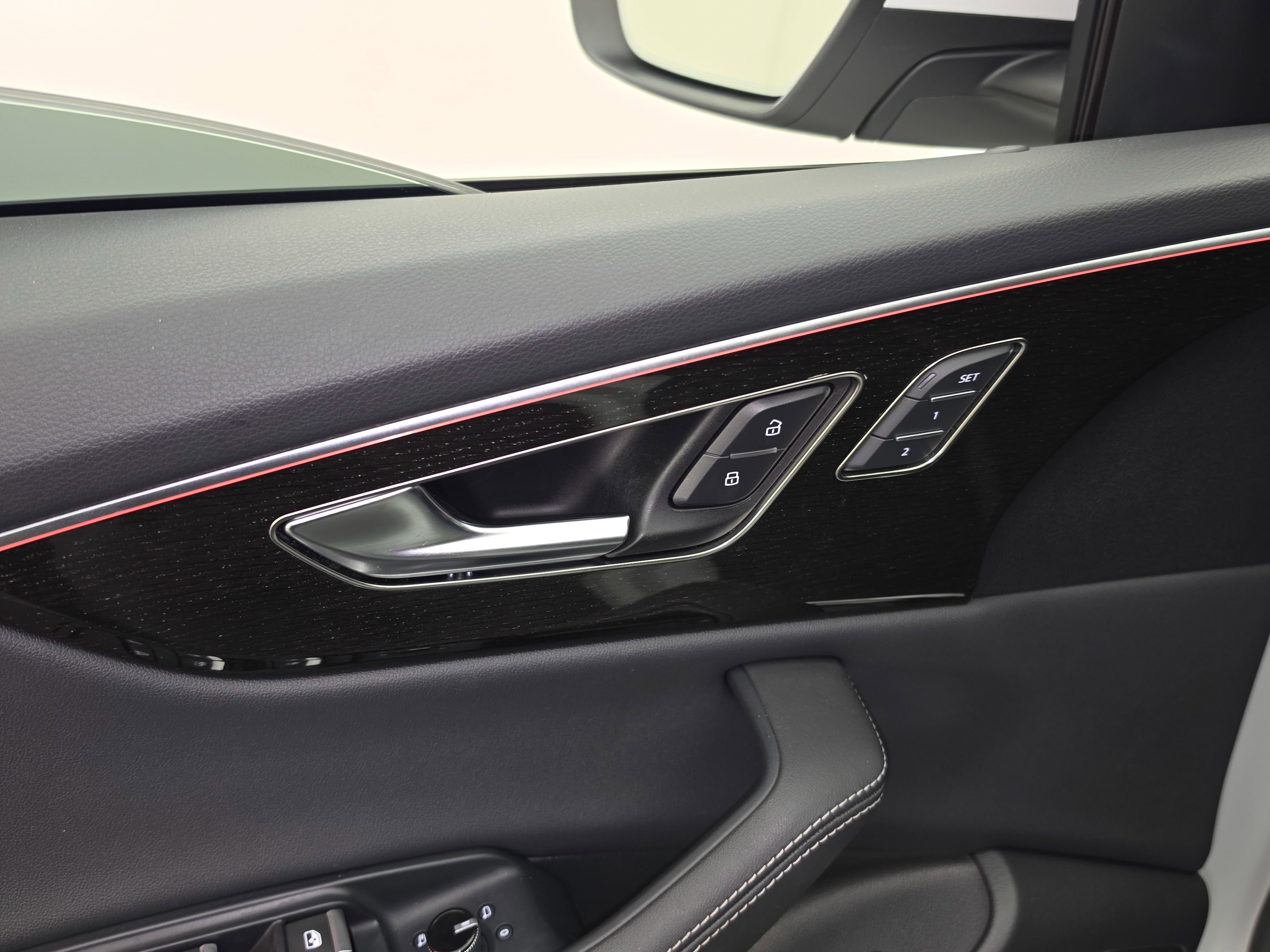 2023 Audi Q8 Prestige