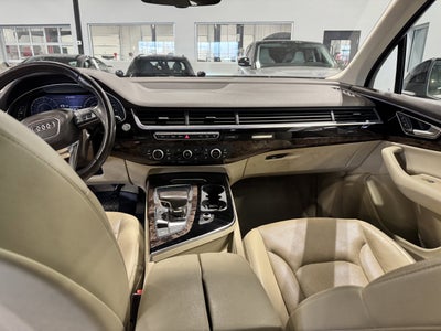 2017 Audi Q7 Premium Plus