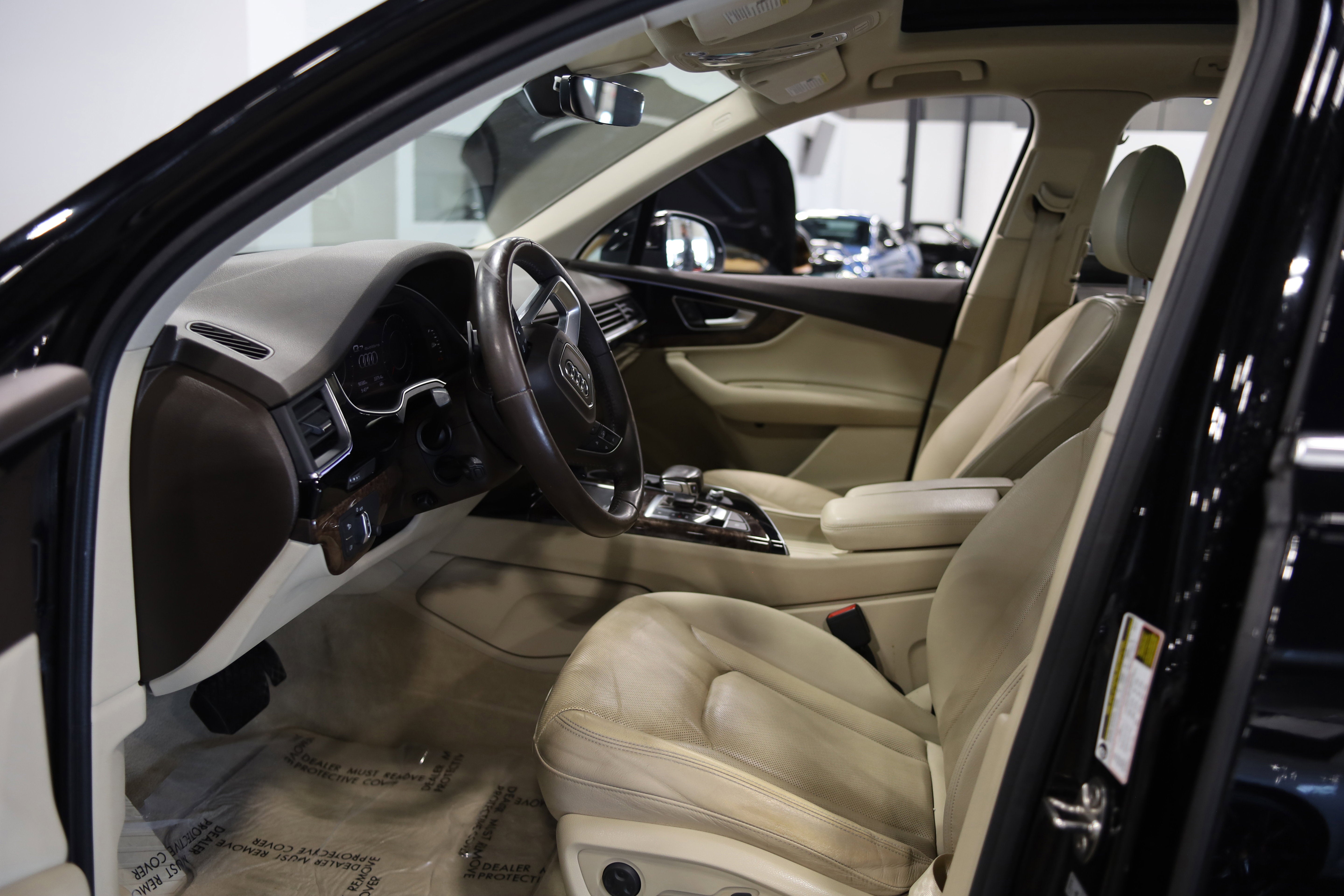 2017 Audi Q7 Premium Plus