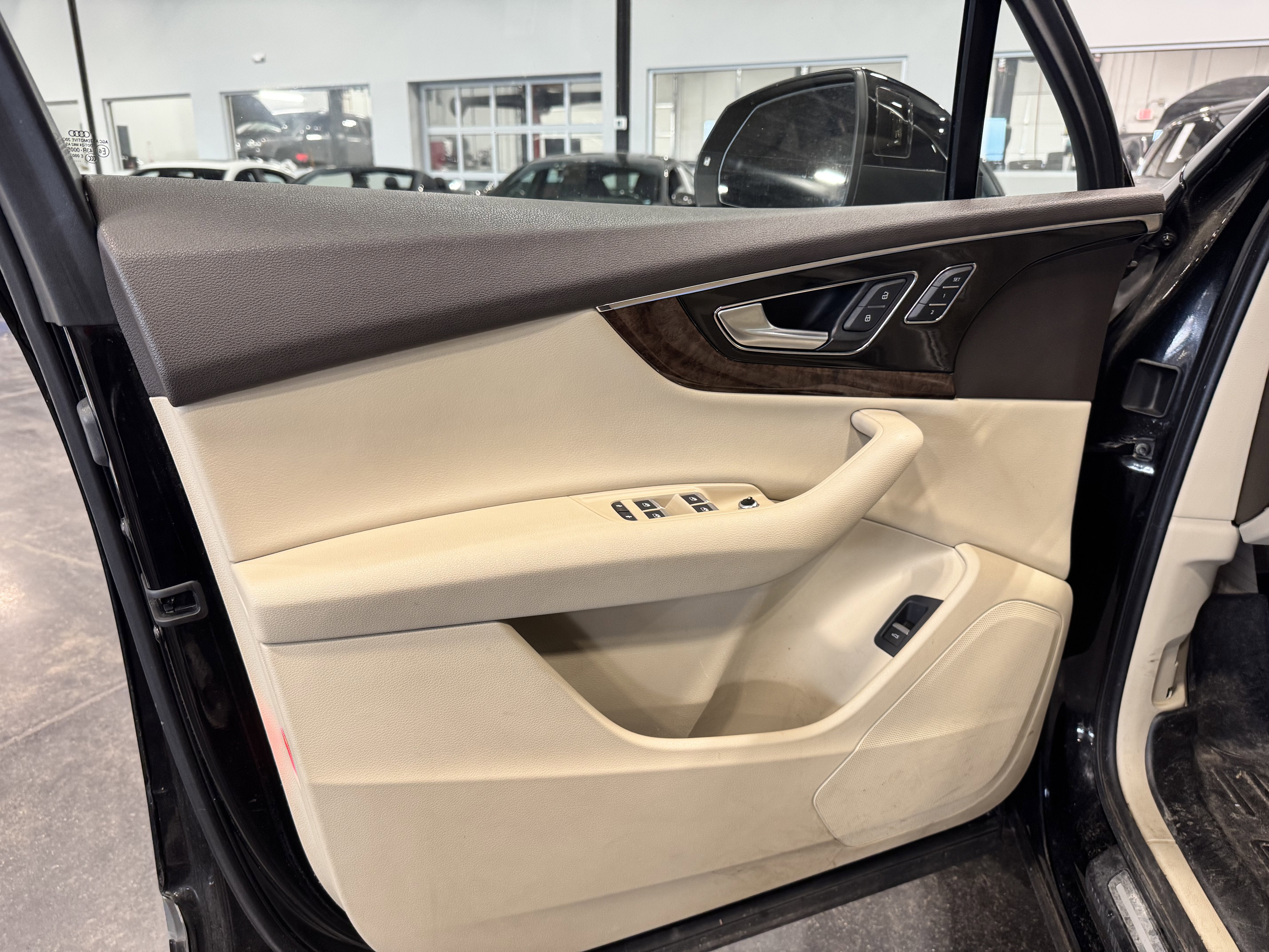 2017 Audi Q7 Premium Plus