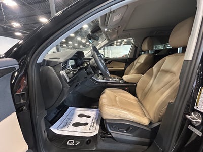 2023 Audi Q7 Premium Plus