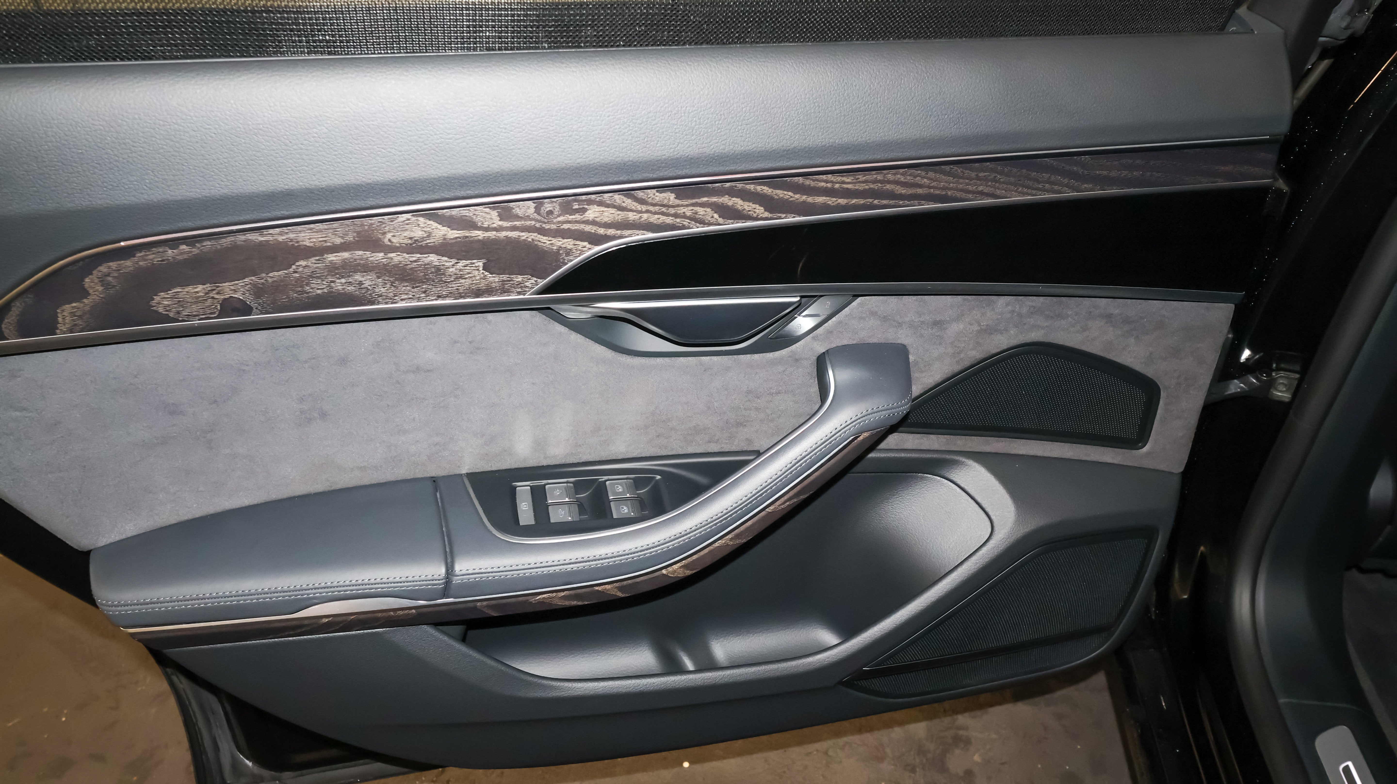 2022 Audi A8 L 55