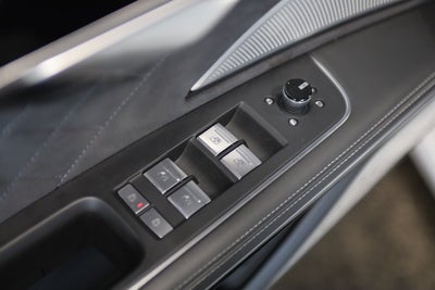 2023 Audi S8 4.0T
